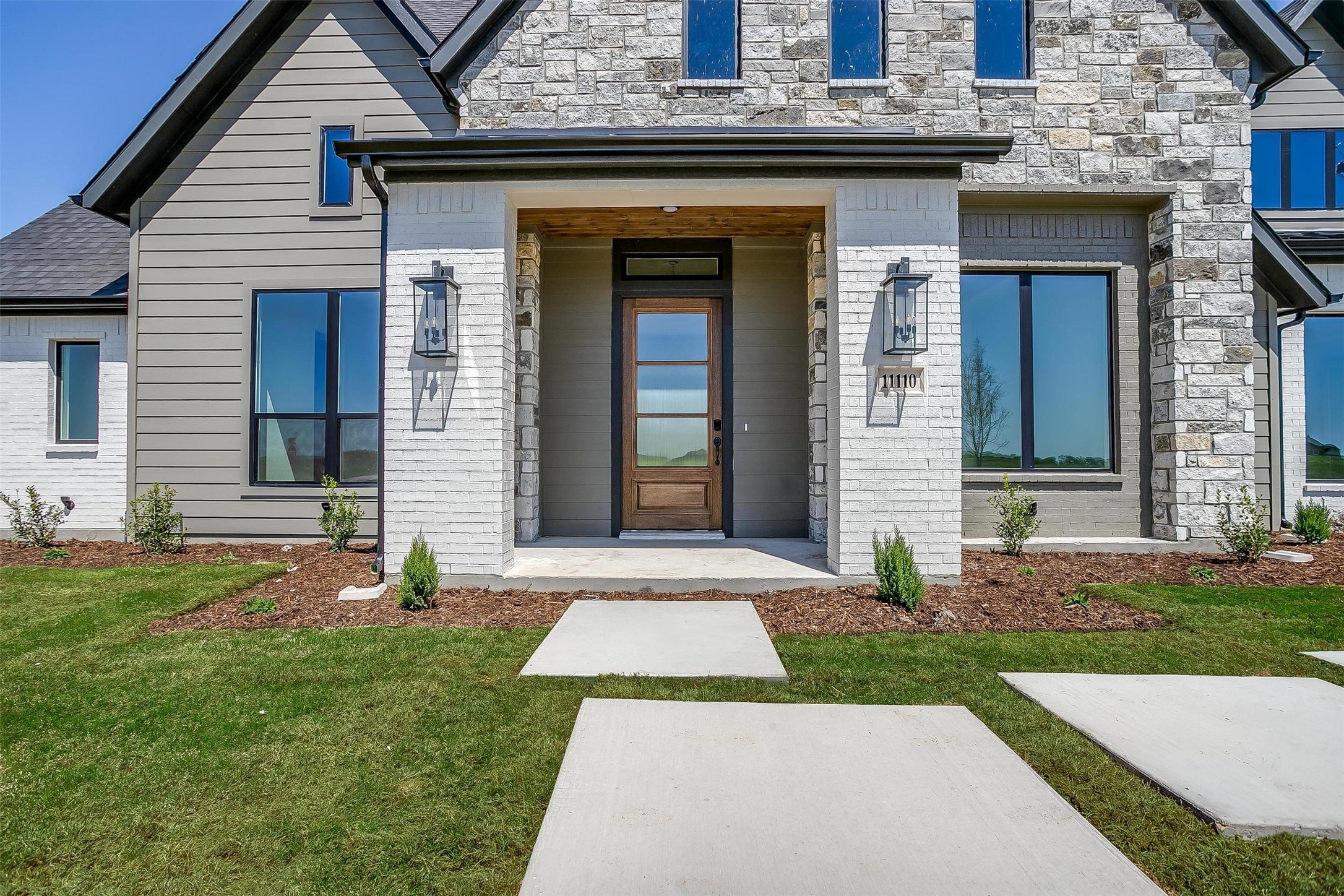 11110 Axis Way