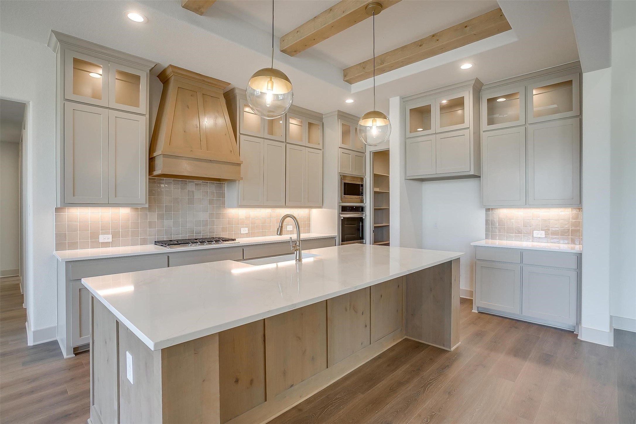 11110 Axis Way