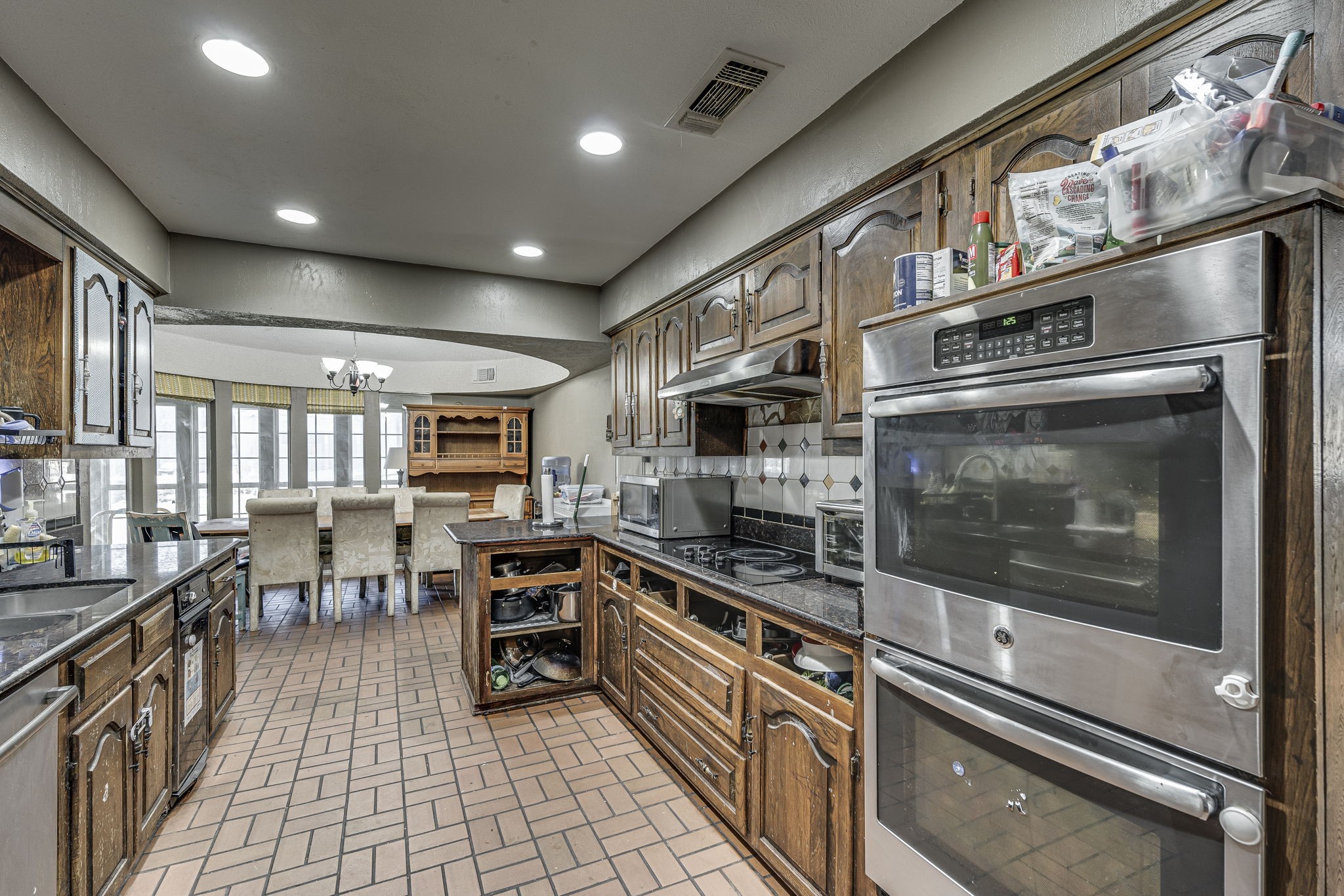 140 Cedarcrest Lane