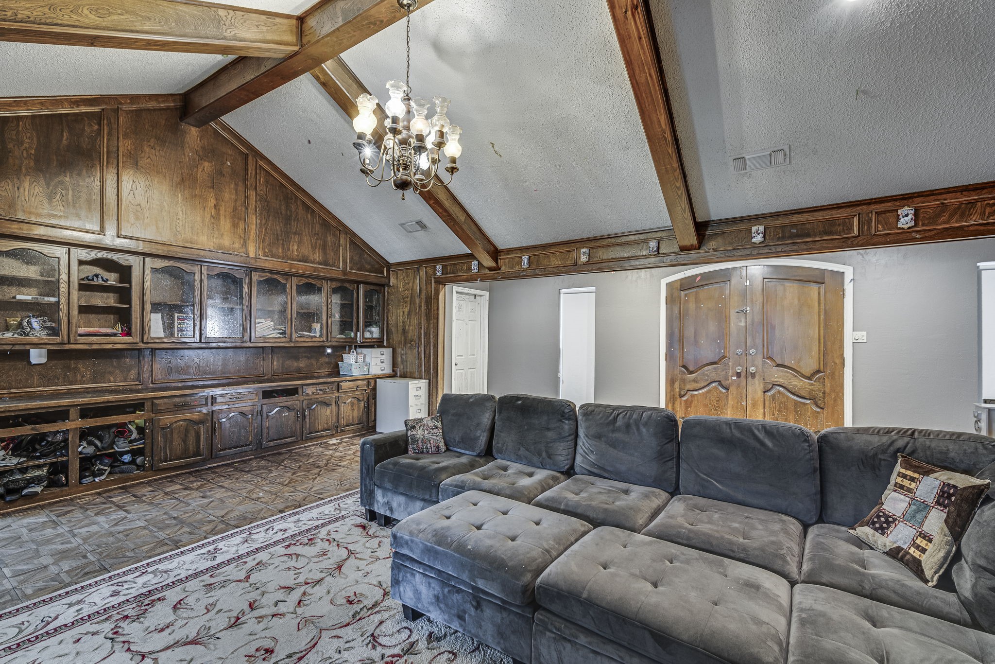 140 Cedarcrest Lane
