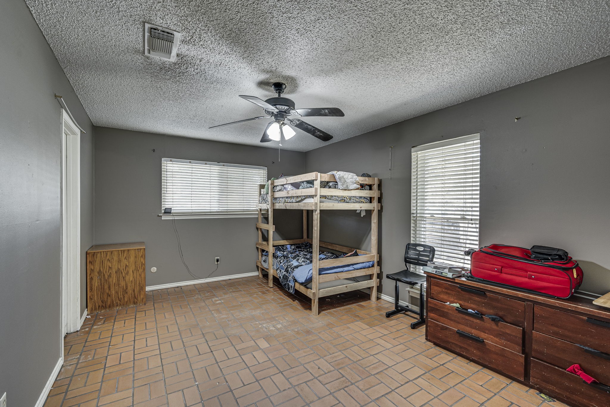 140 Cedarcrest Lane