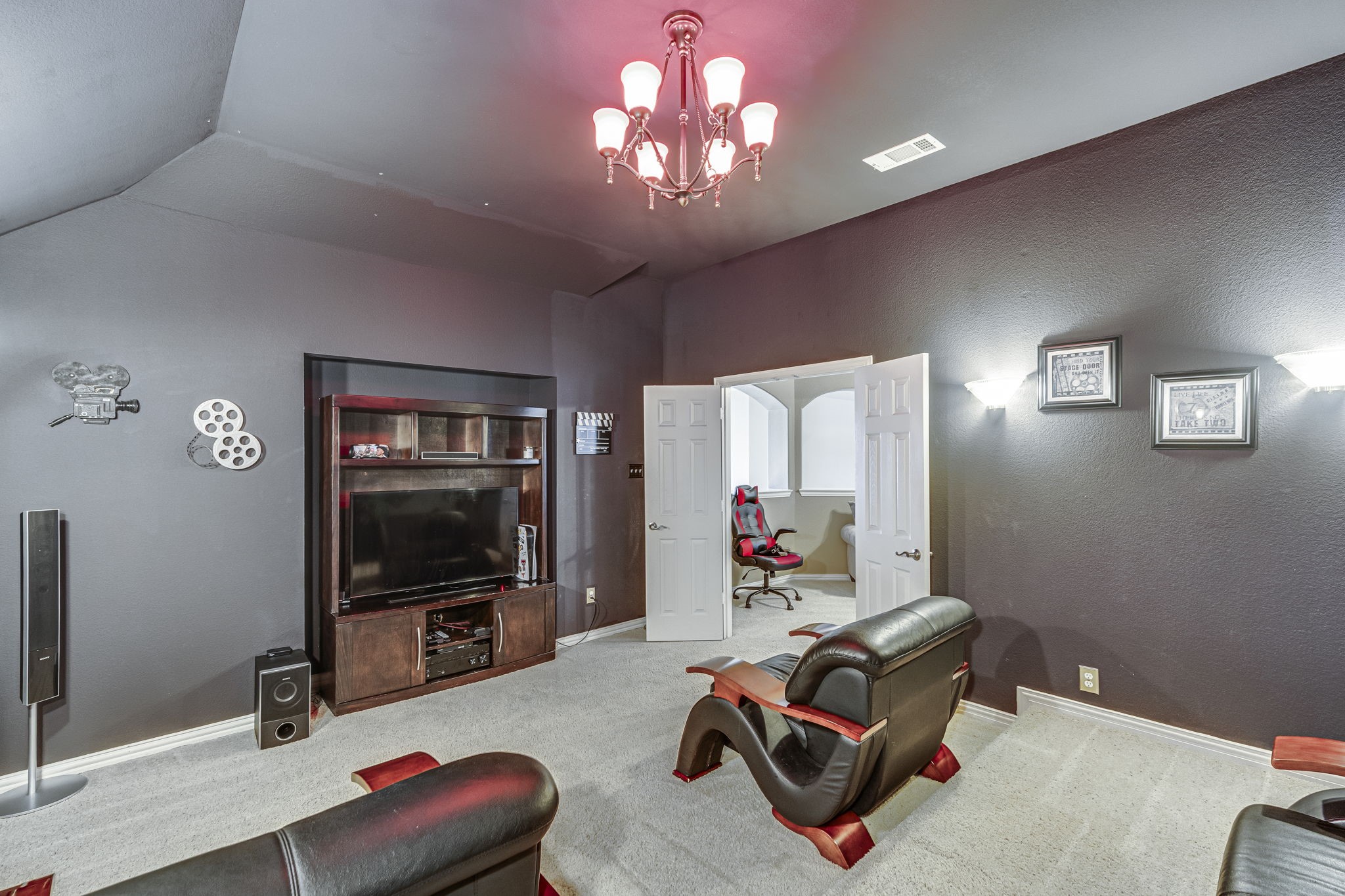1131 Northlake Drive