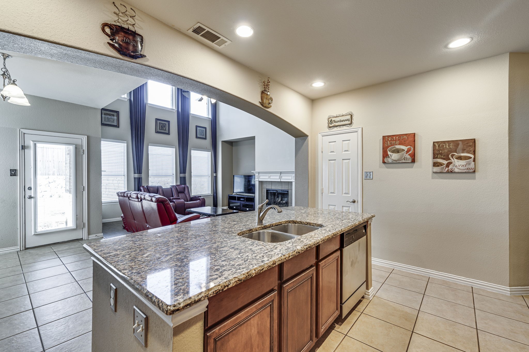 1131 Northlake Drive