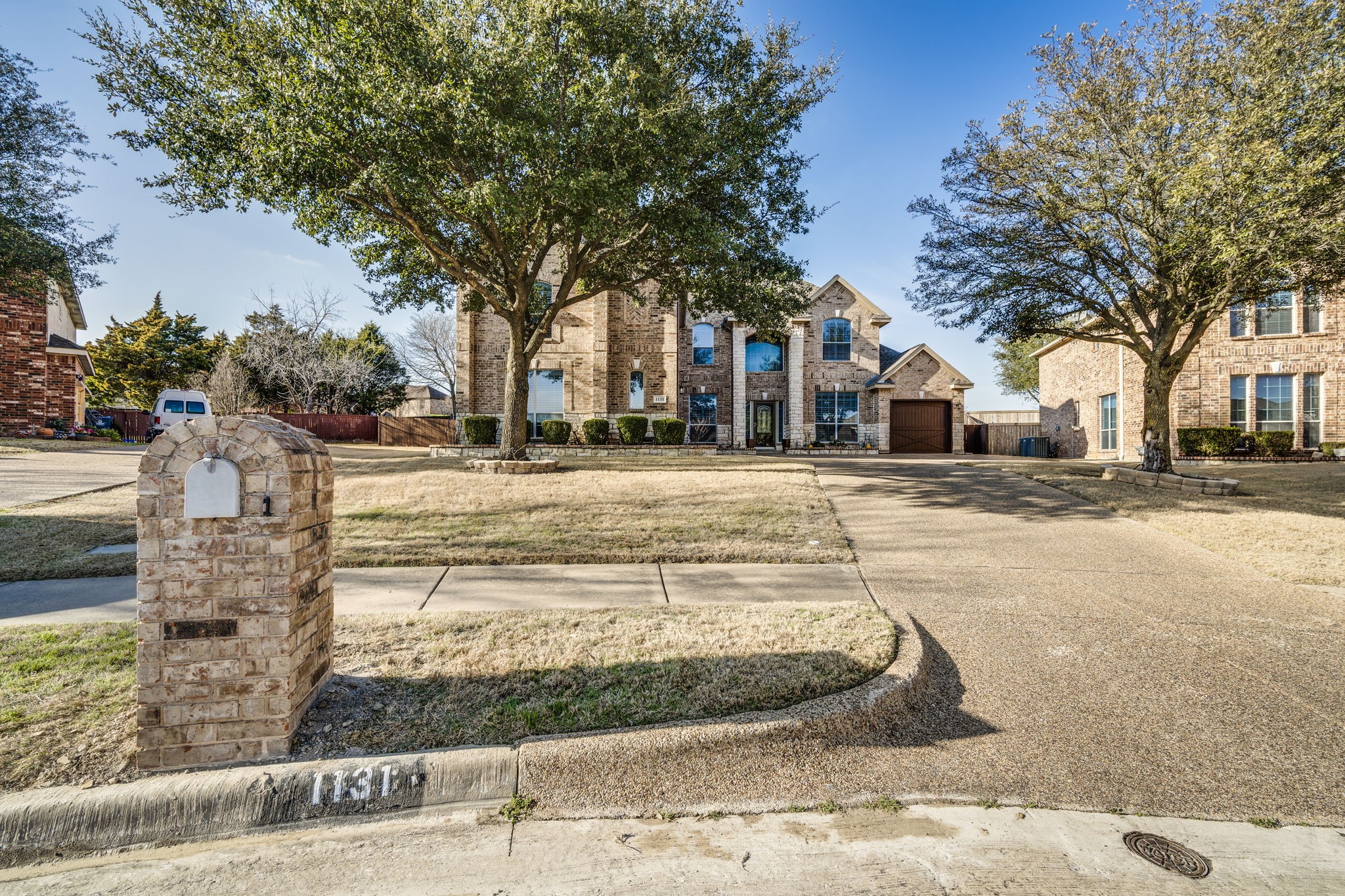 1131 Northlake Drive