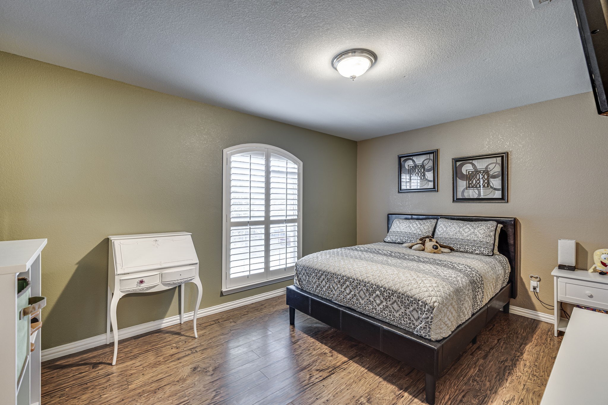 1131 Northlake Drive