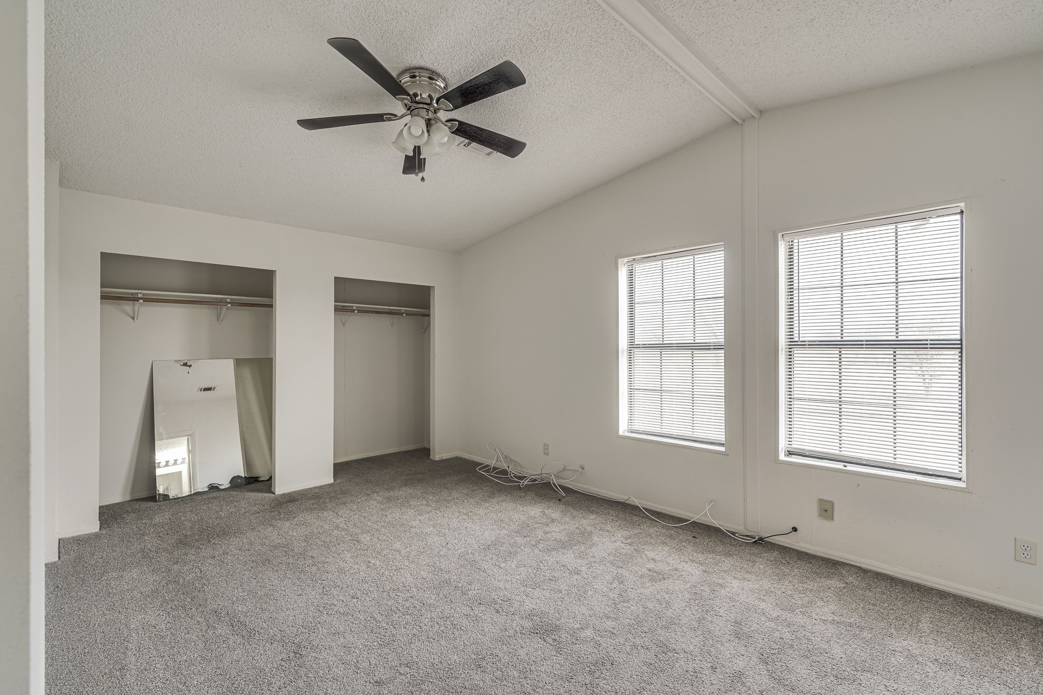622 W Pecan Tree Road
