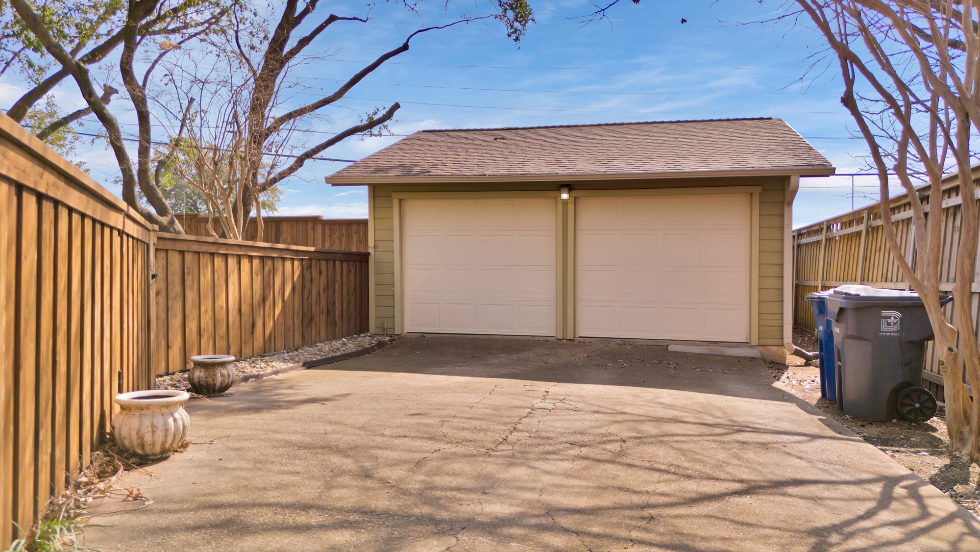3634 Woodleigh Drive
