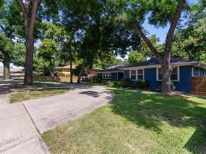 2525 W Kiest Boulevard