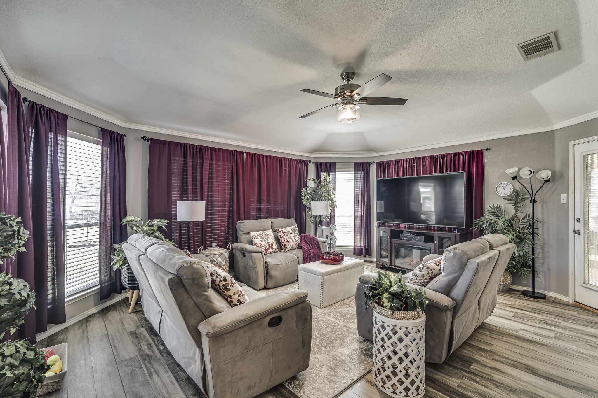 2917 Jakes Meadows