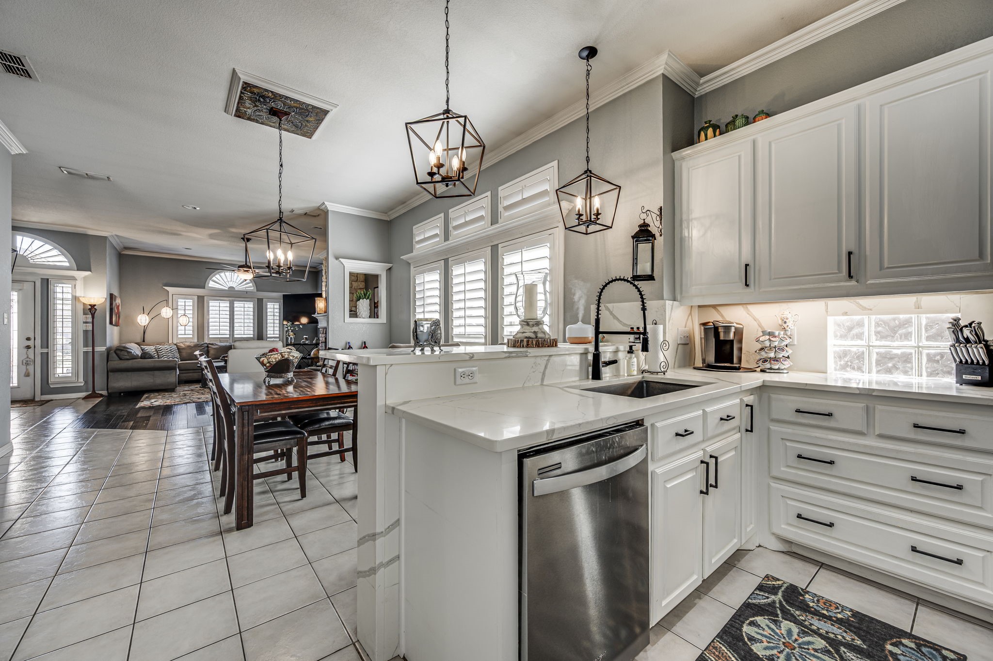 207 Bluebonnet Lane
