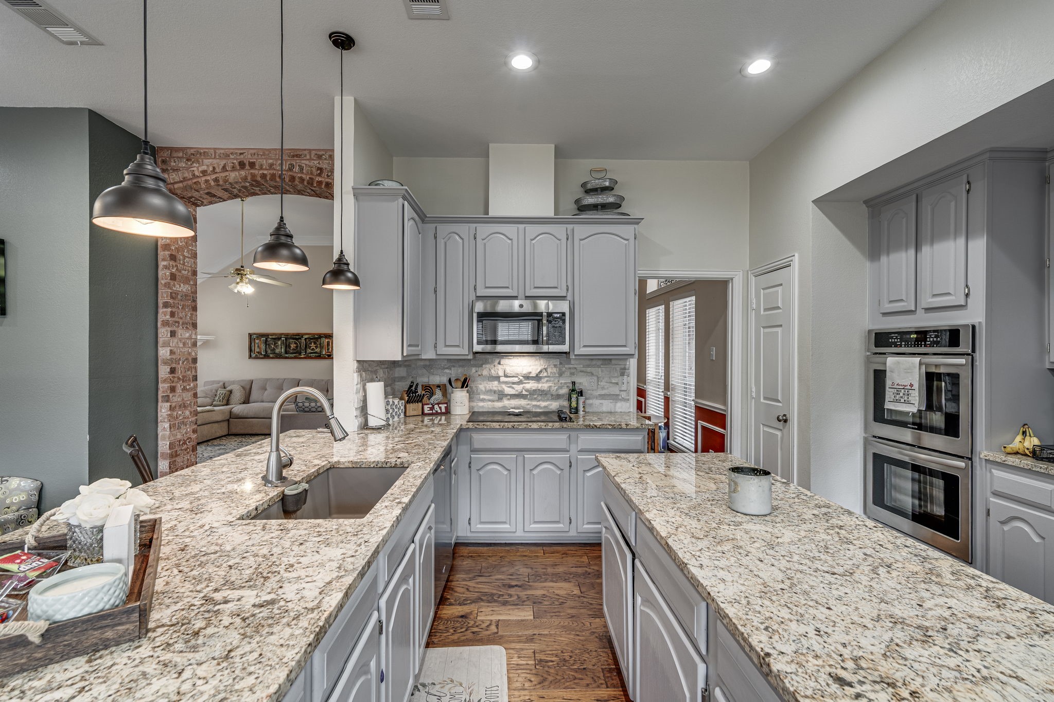 2422 Green Willow Court