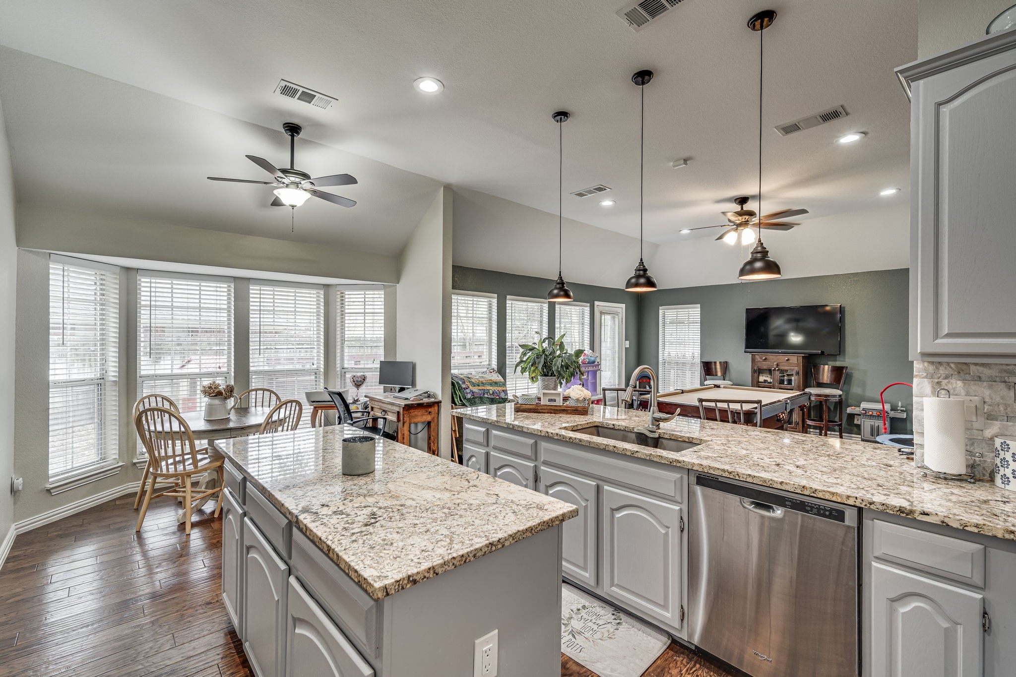 2422 Green Willow Court