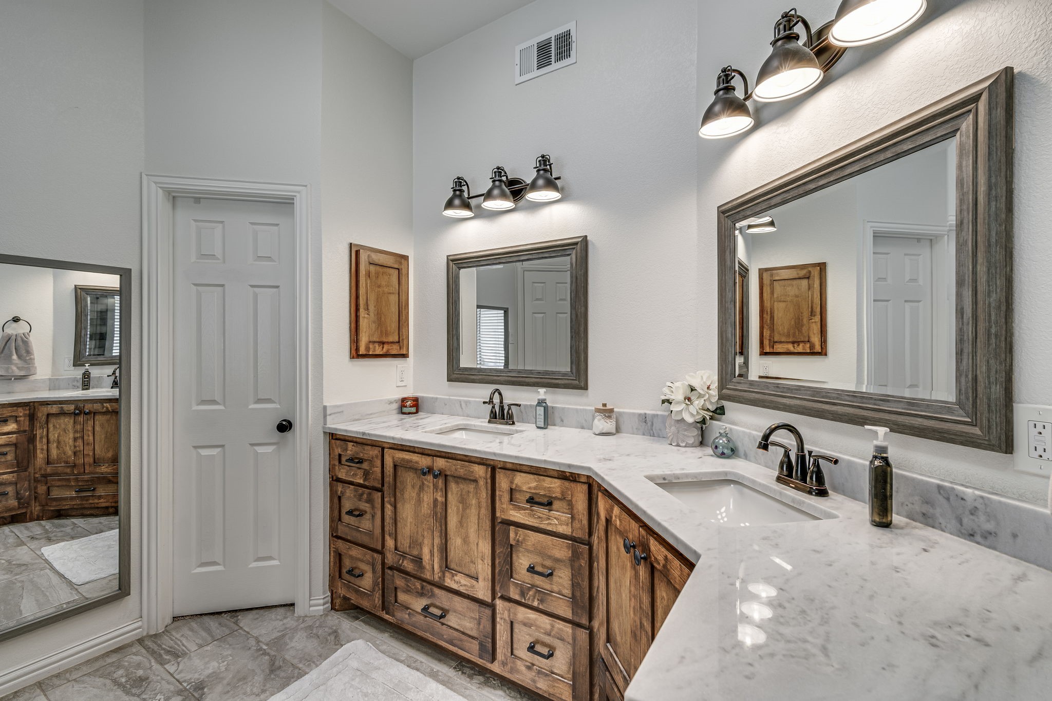 2422 Green Willow Court