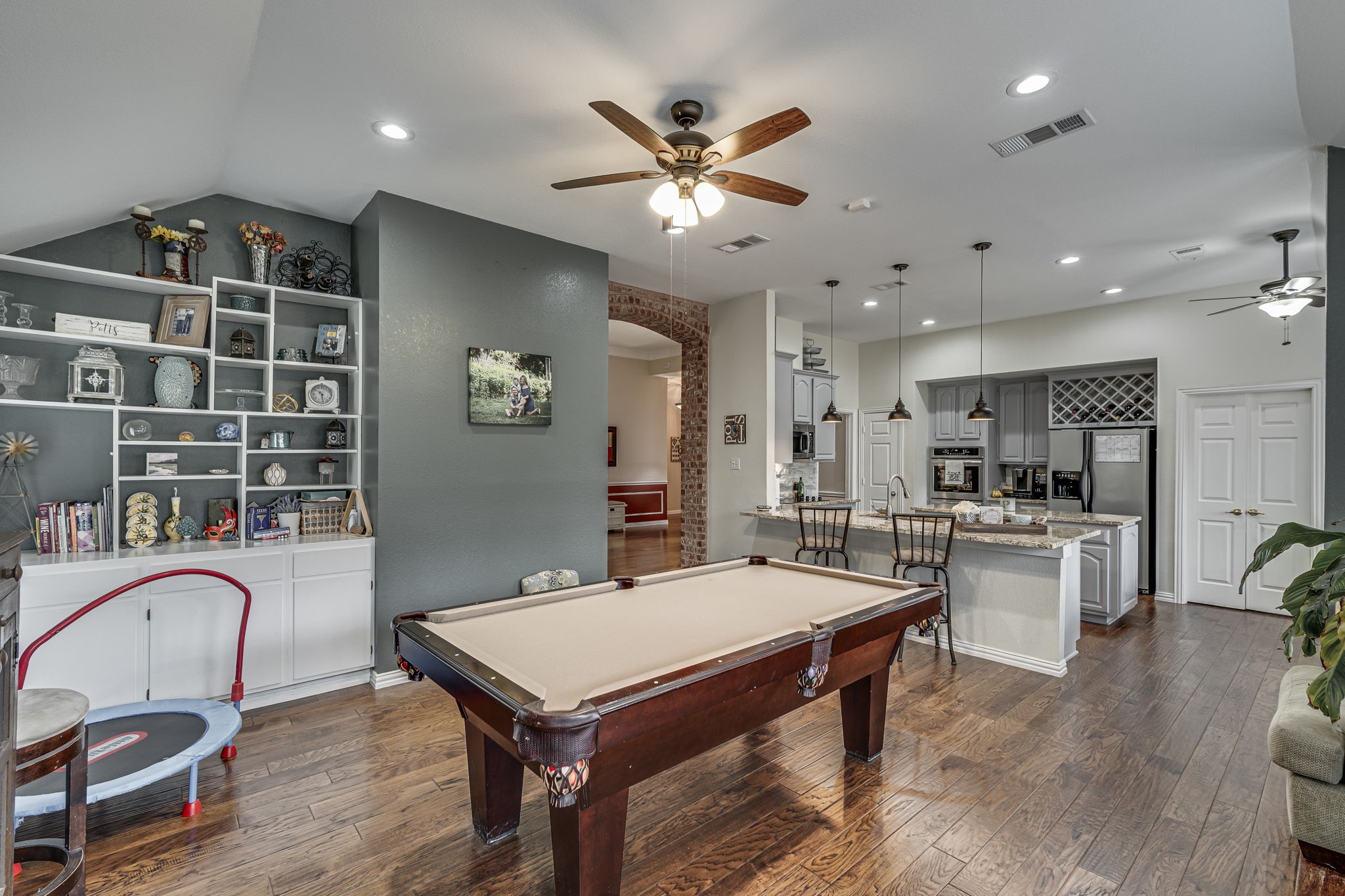 2422 Green Willow Court