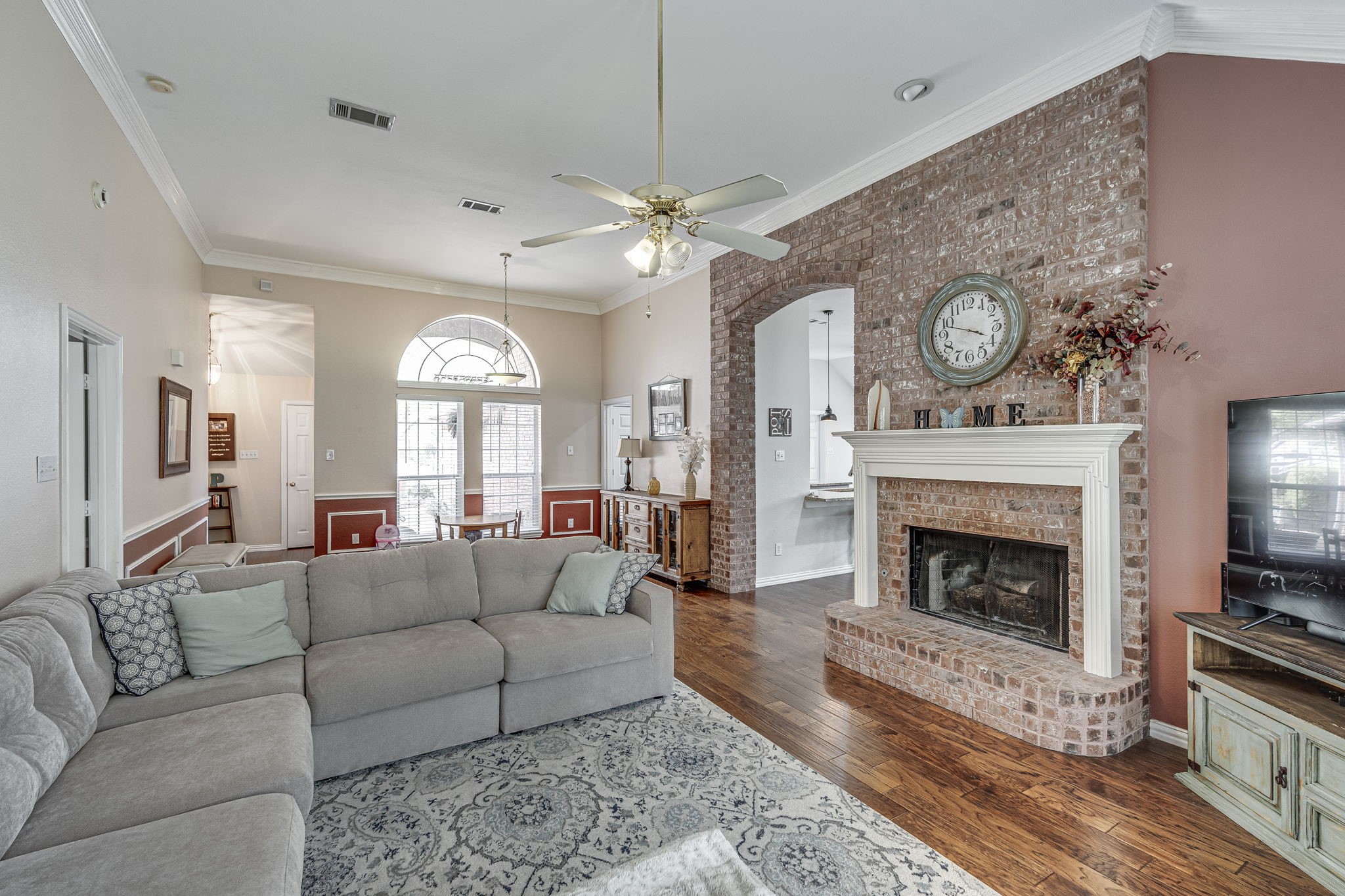 2422 Green Willow Court
