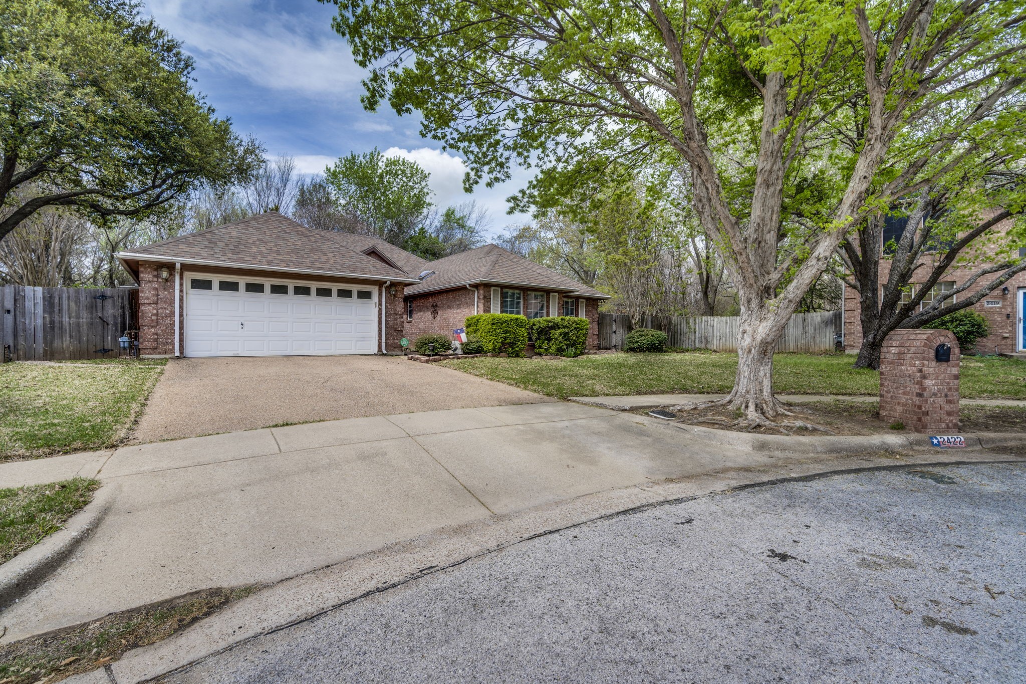 2422 Green Willow Court