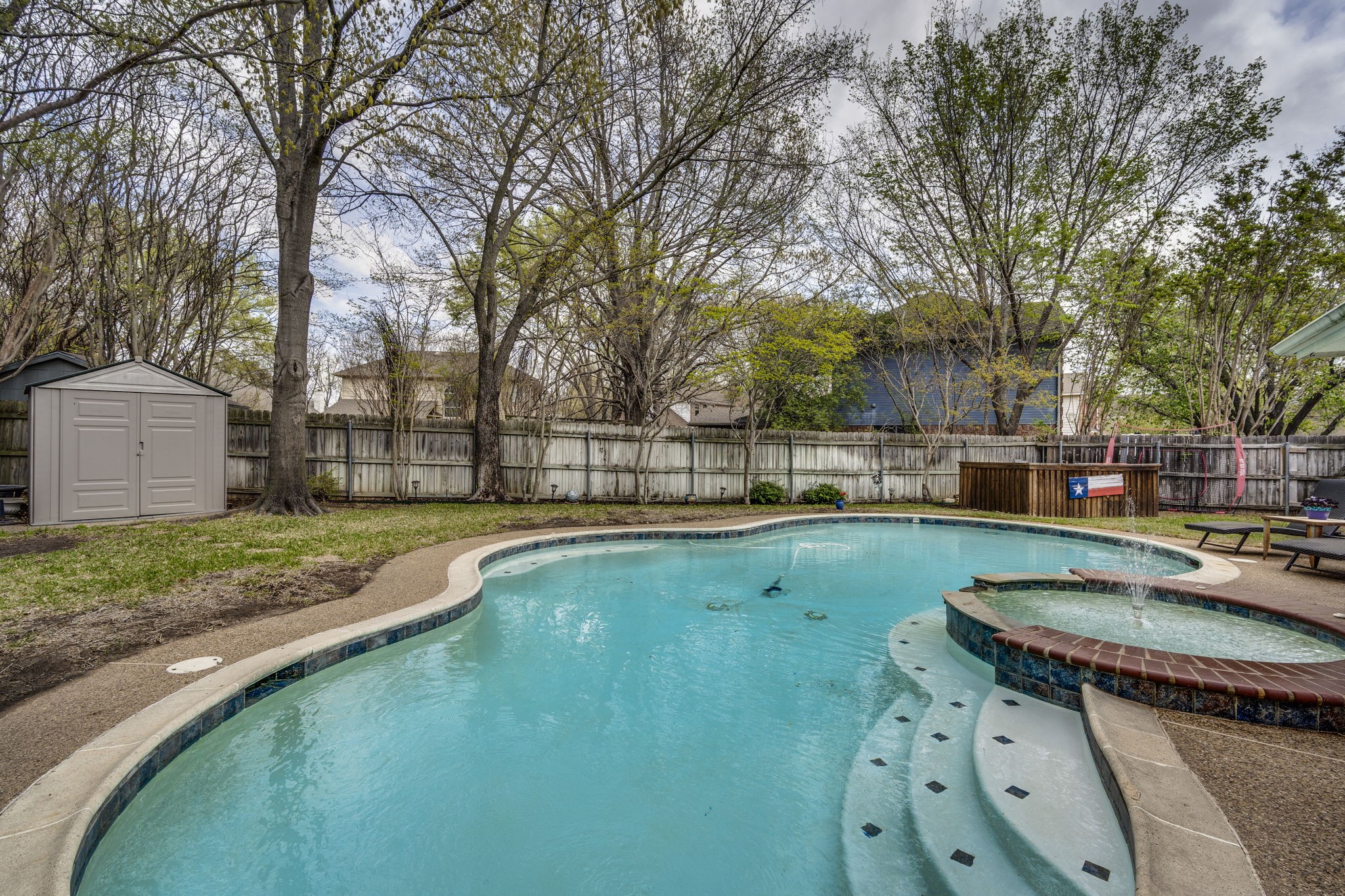 2422 Green Willow Court