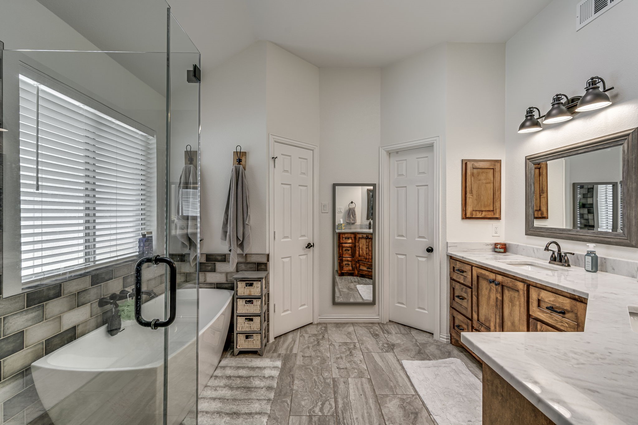 2422 Green Willow Court