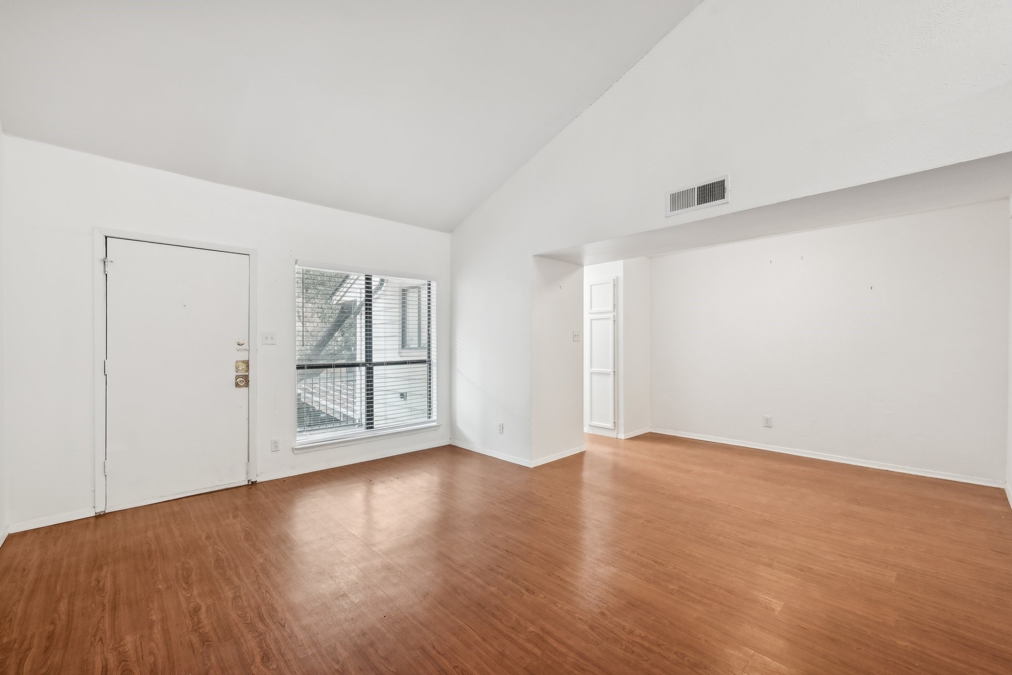 6646 E Lovers Lane 904