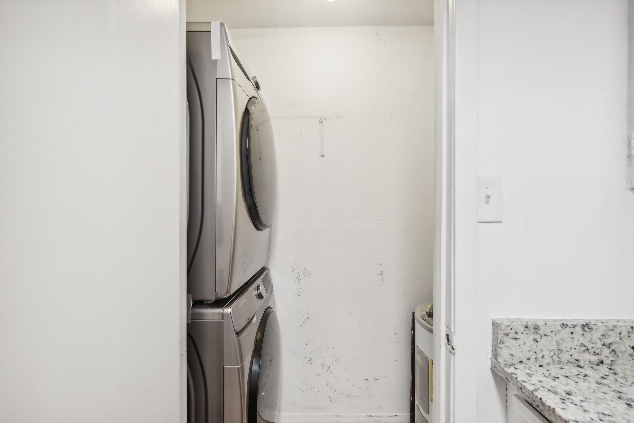 6646 E Lovers Lane 904