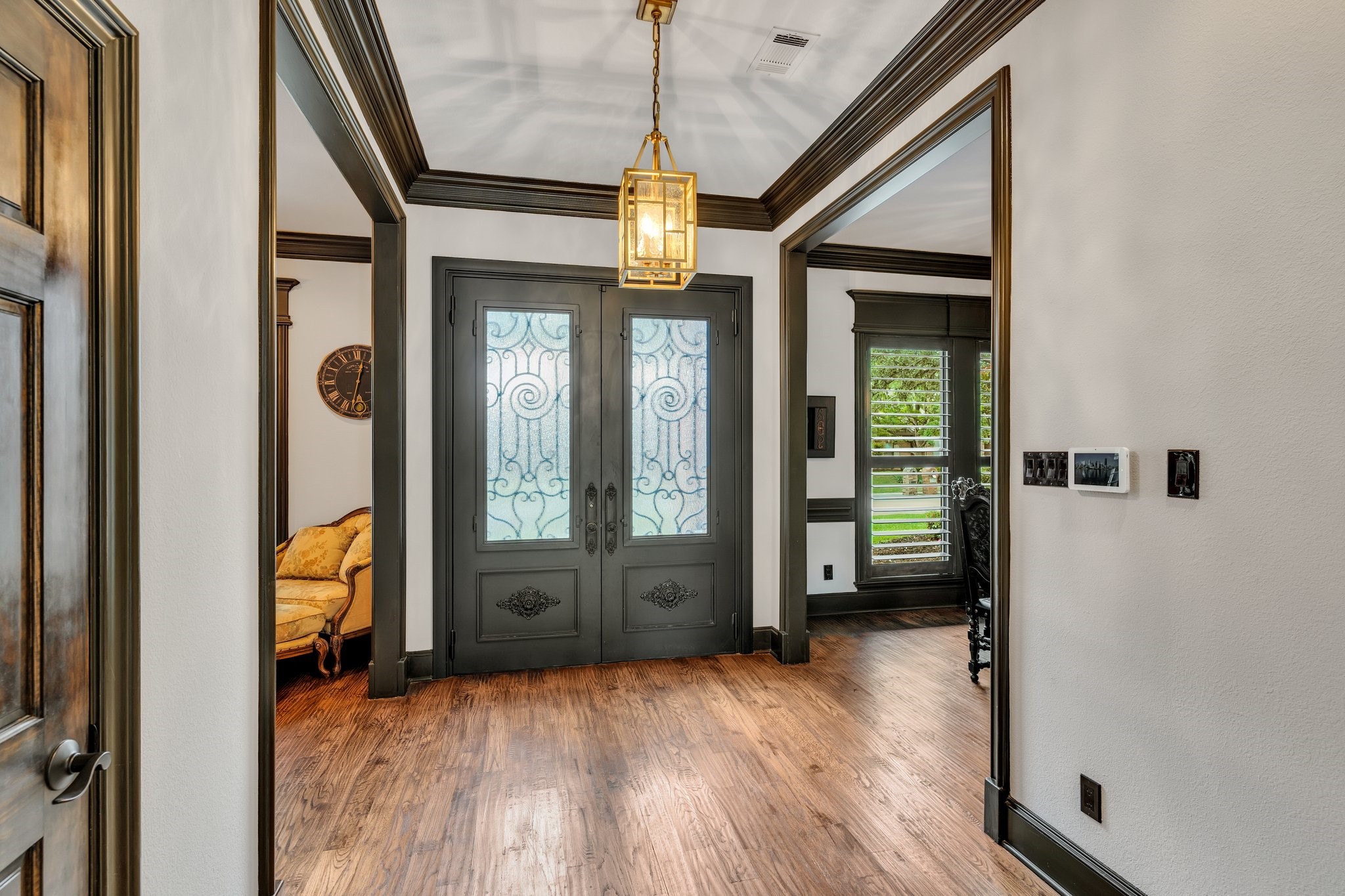 109 Nob Hill Lane