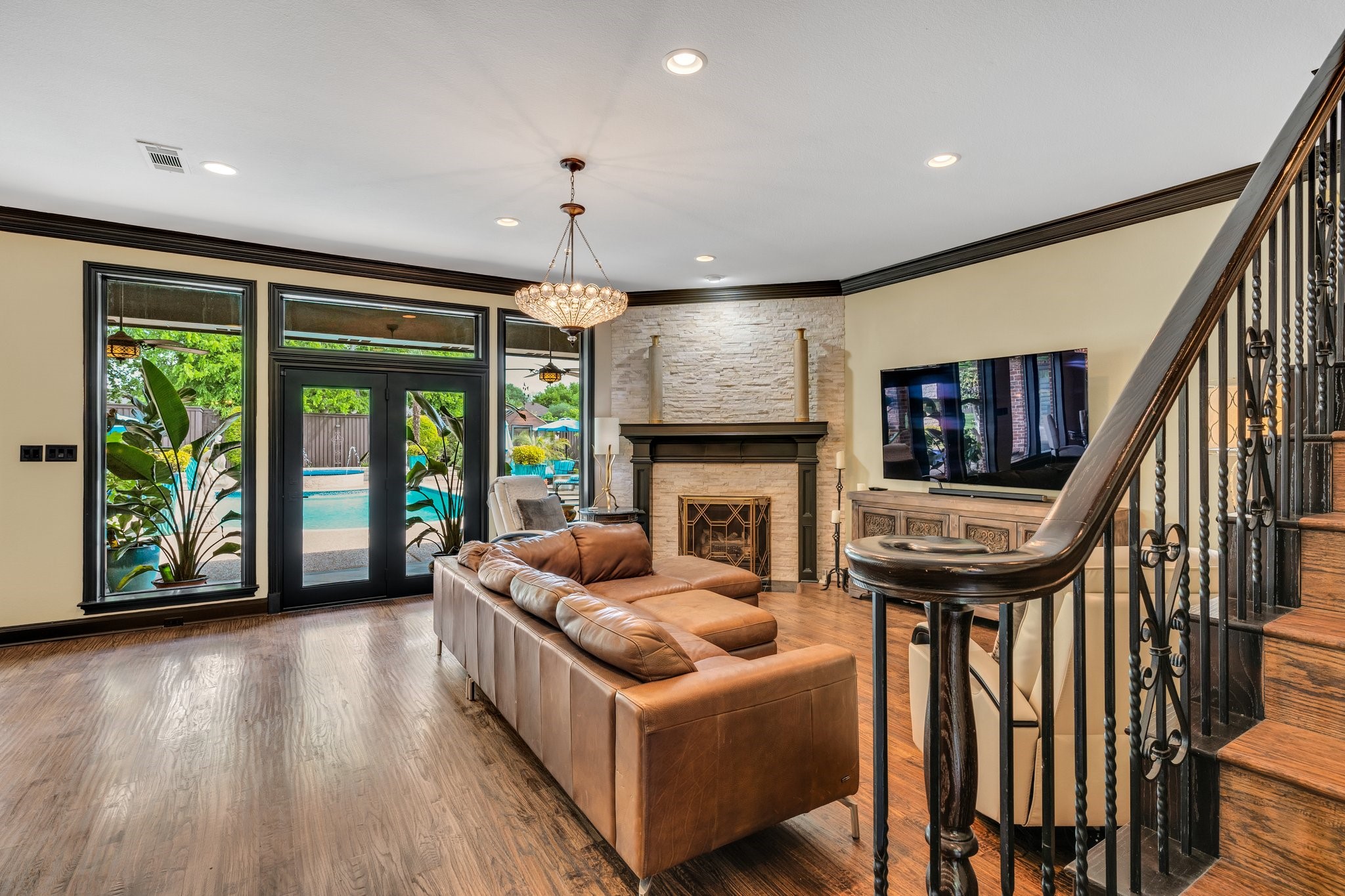 109 Nob Hill Lane