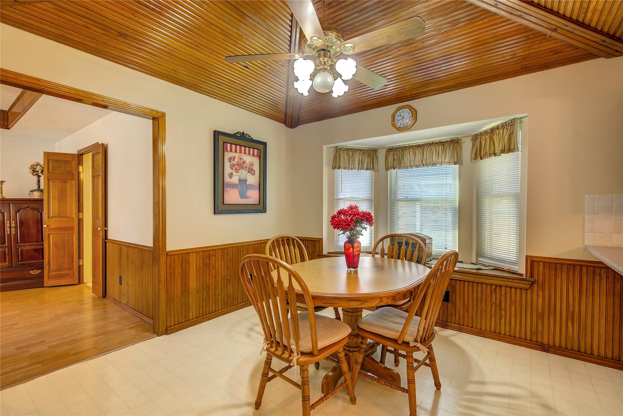 1406 Camelot Lane