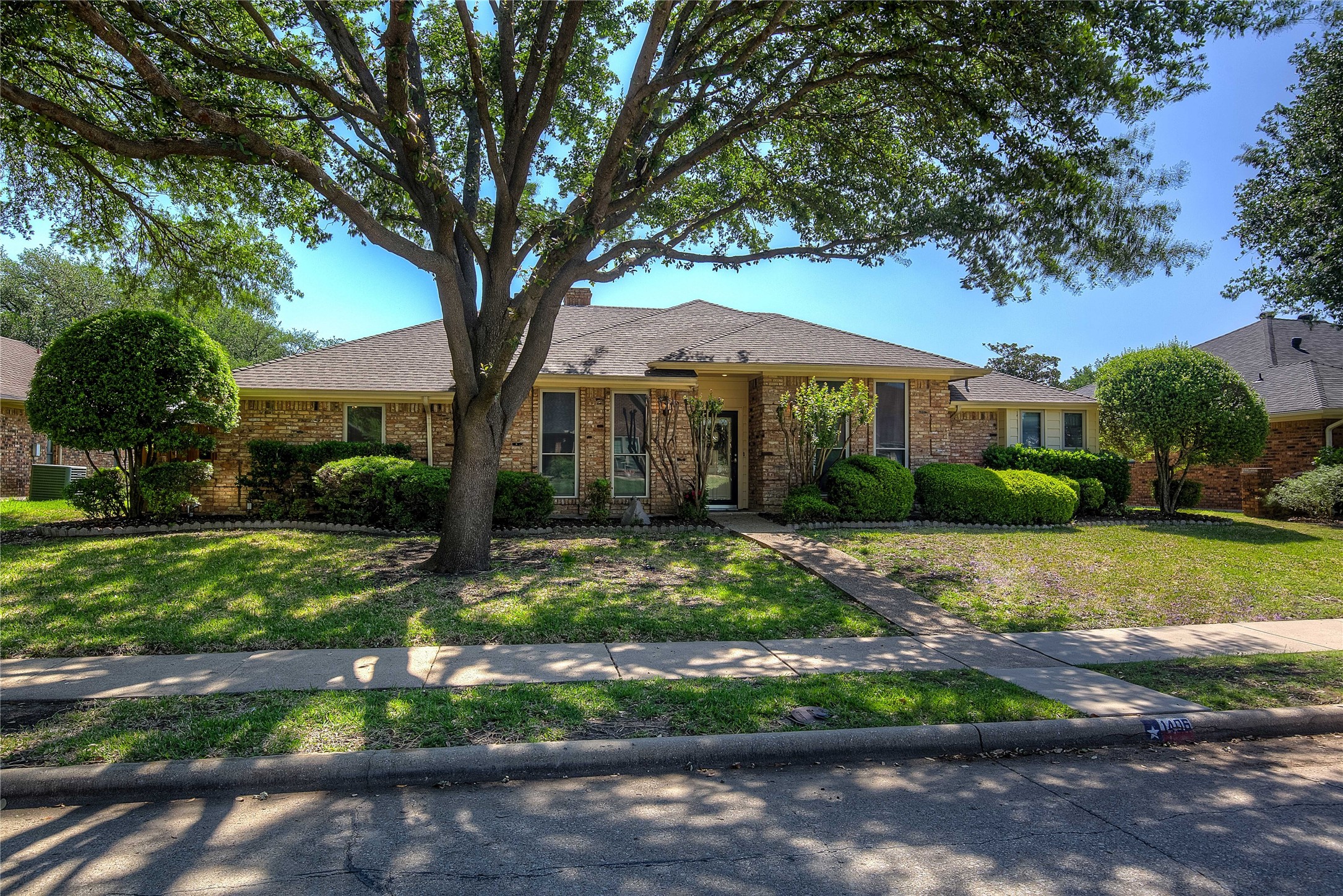 1406 Camelot Lane