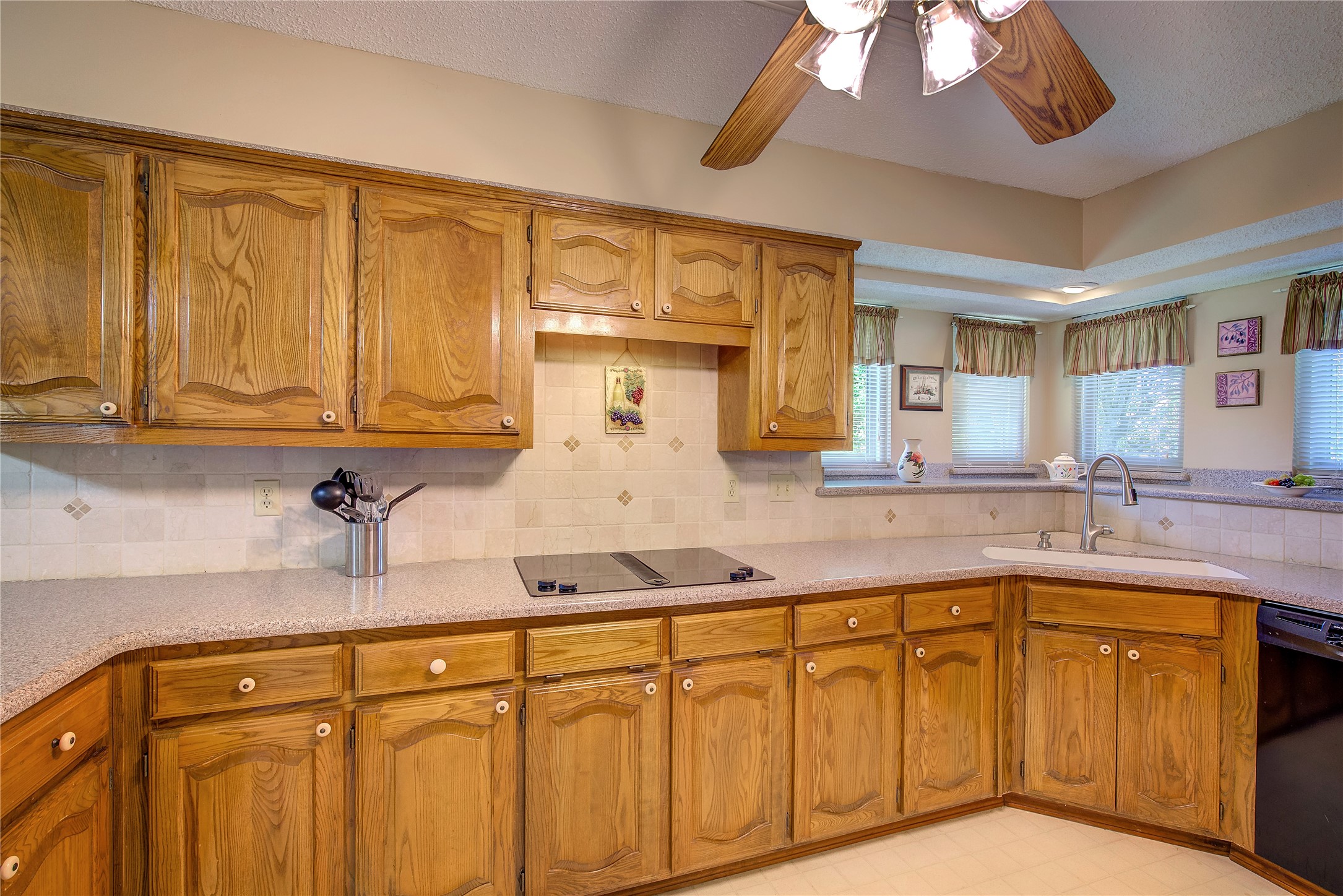 1406 Camelot Lane