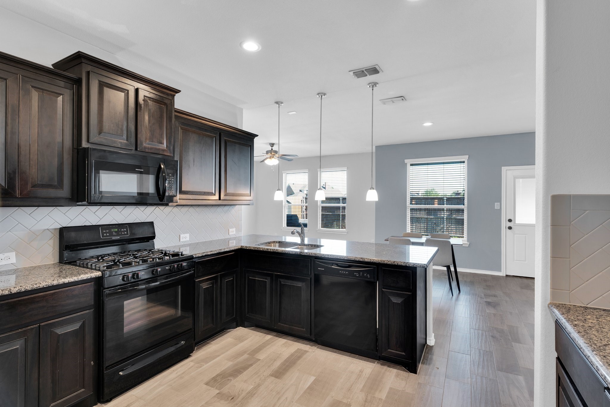 5232 Sugarcane Lane