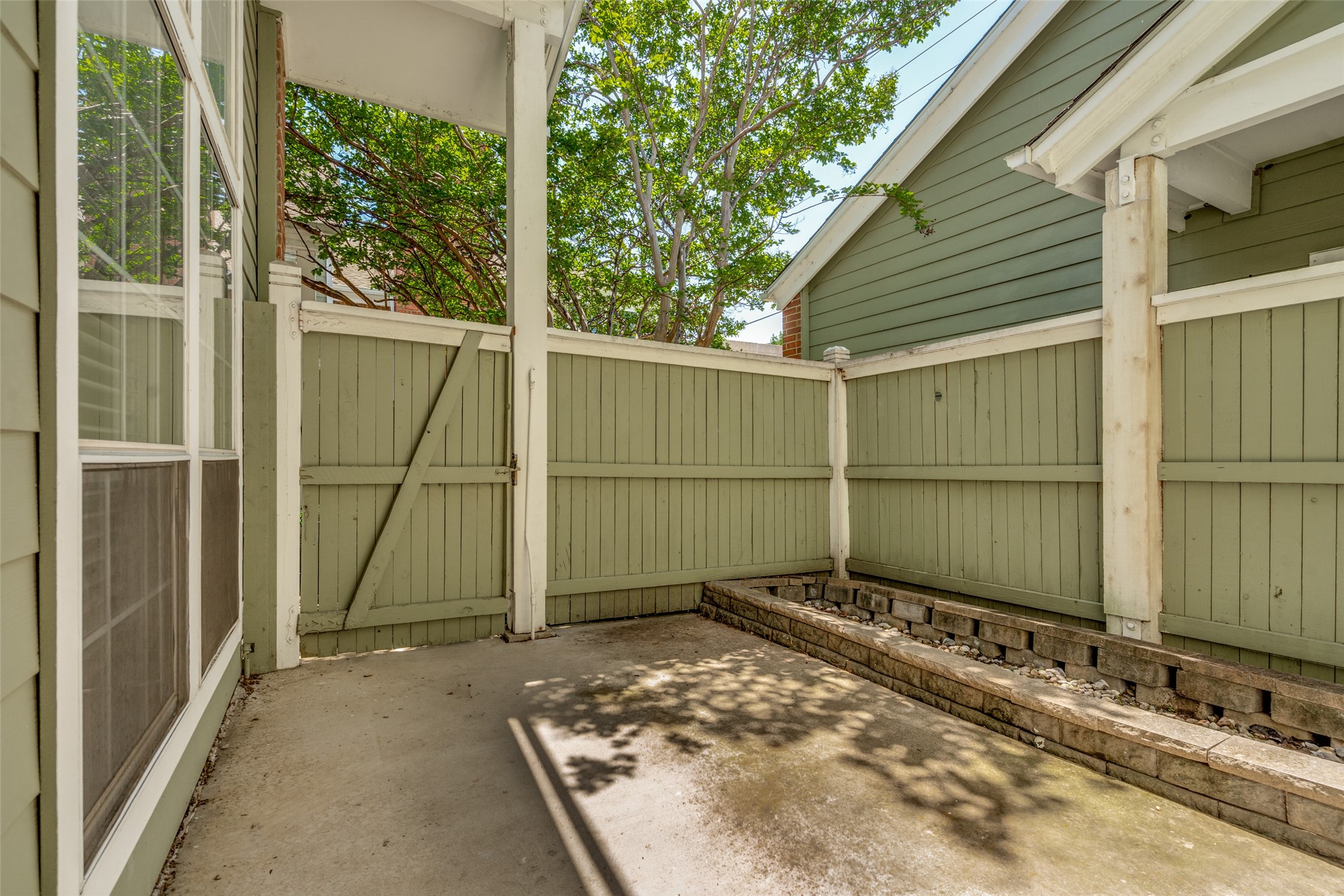6220 Bentwood Trail 907