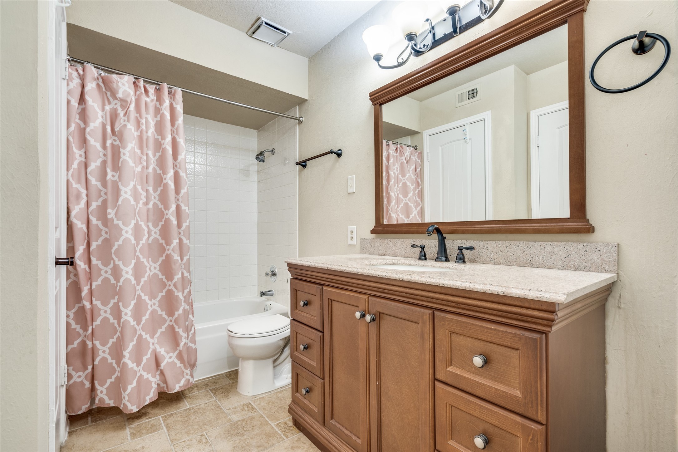 6220 Bentwood Trail 907