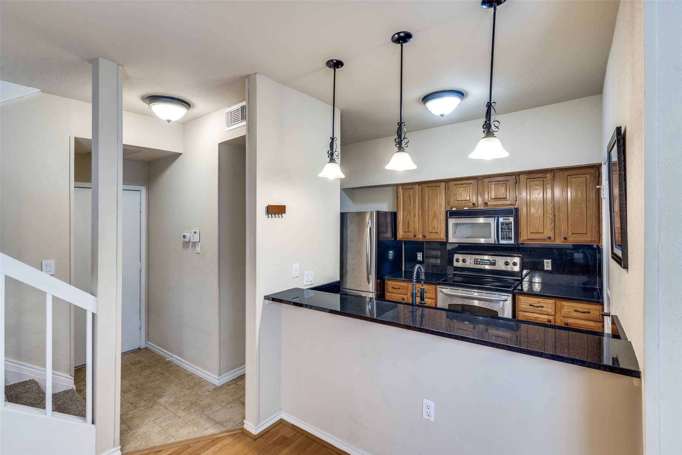 6220 Bentwood Trail 907