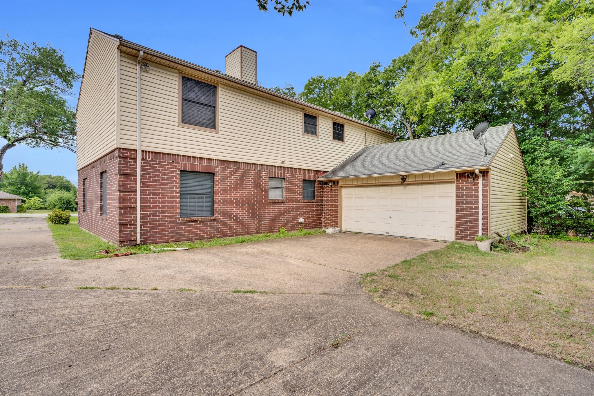 1211 Plateau Drive