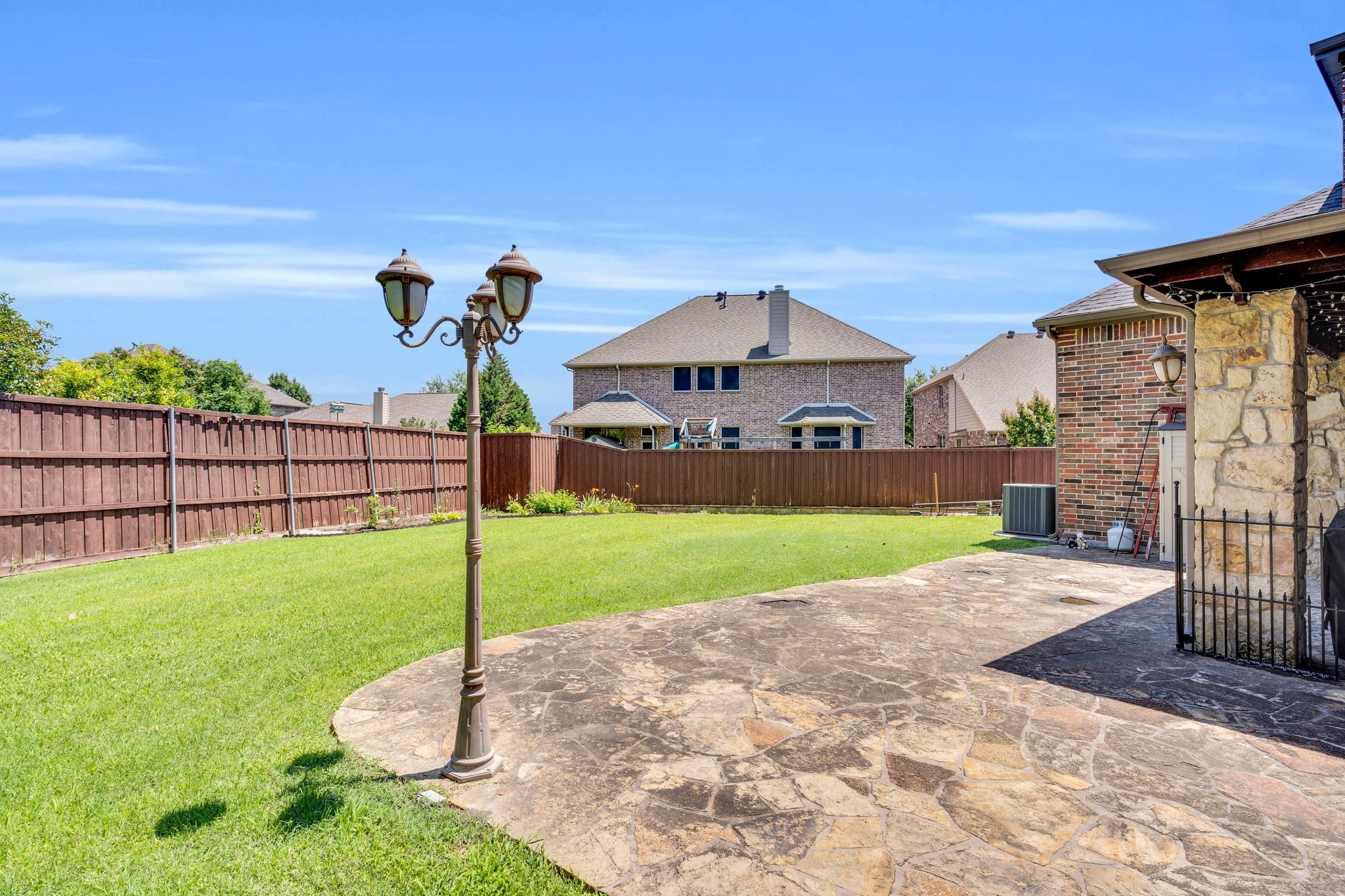 8 Calloway Court