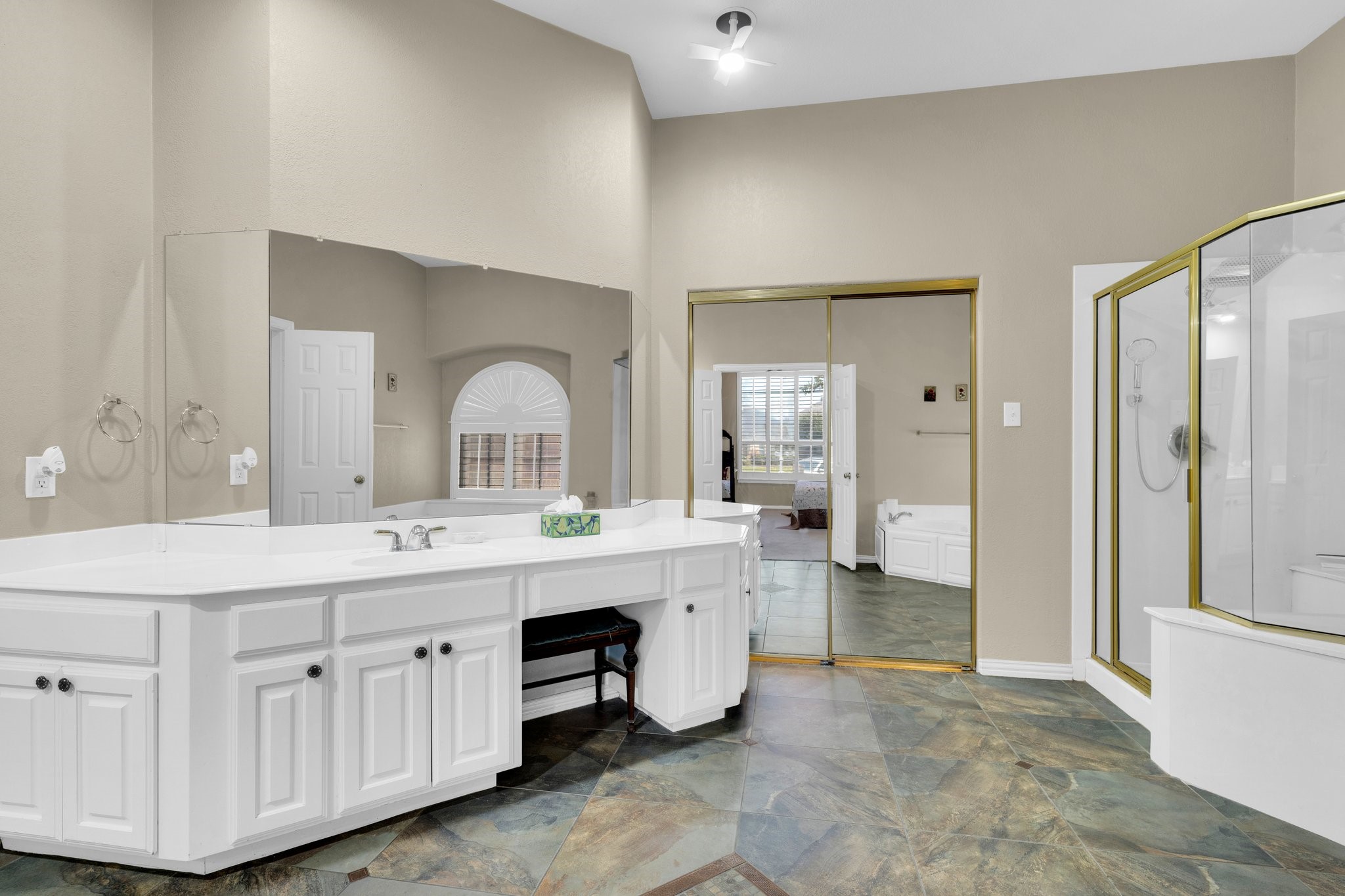 8 Calloway Court