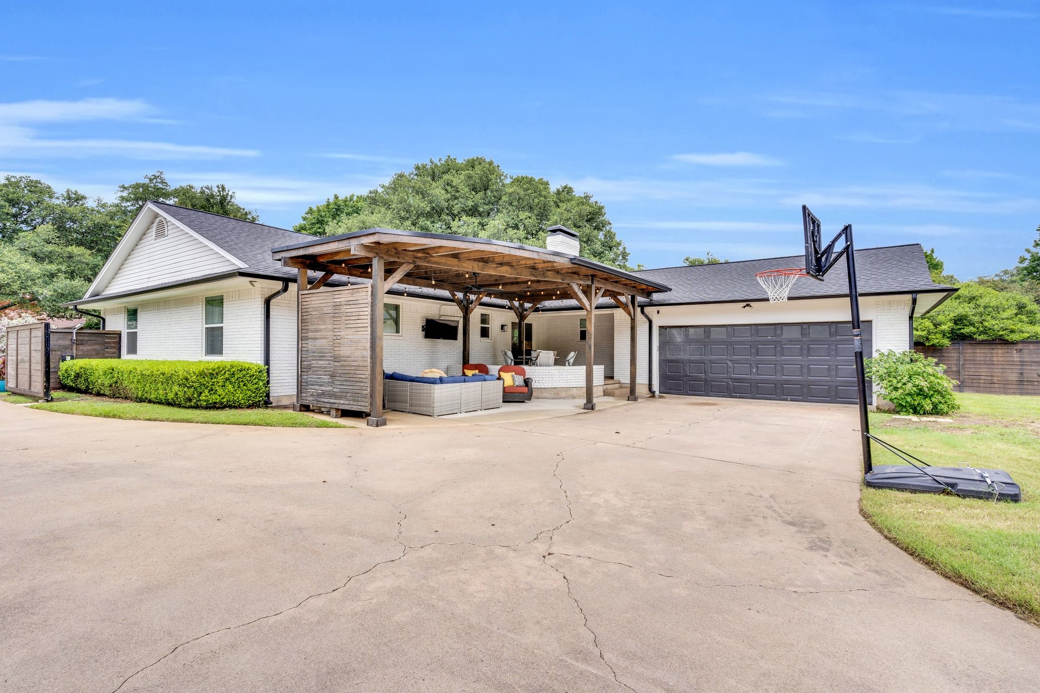 1614 Little Creek Drive