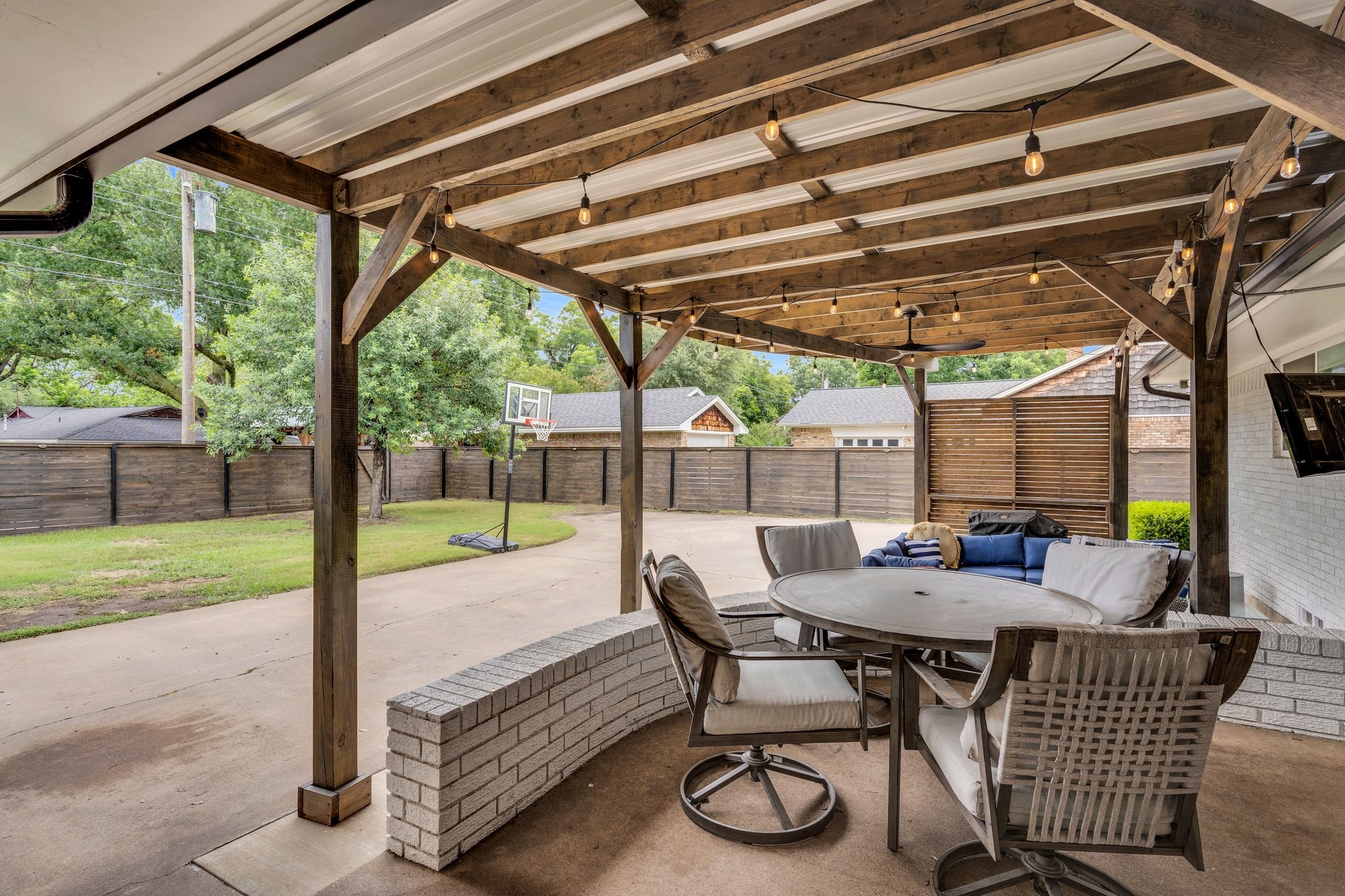 1614 Little Creek Drive