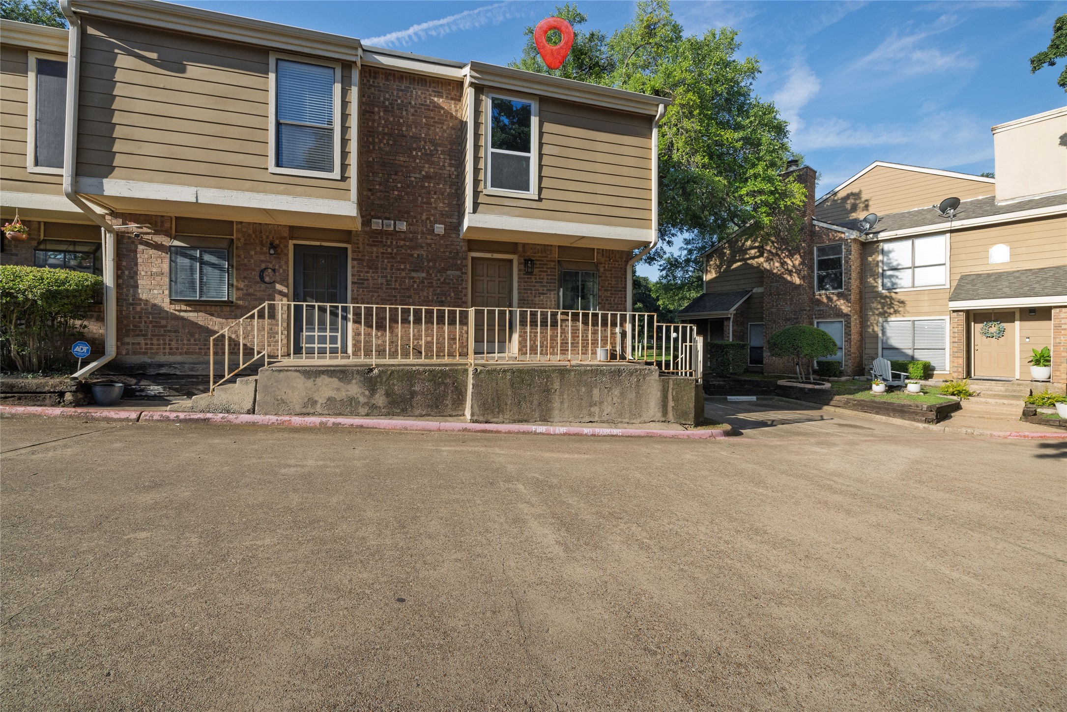 2100 Park Willow Lane D