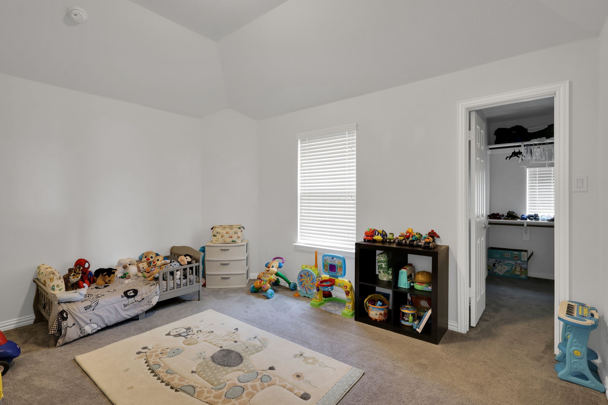 1607 Montelena Avenue