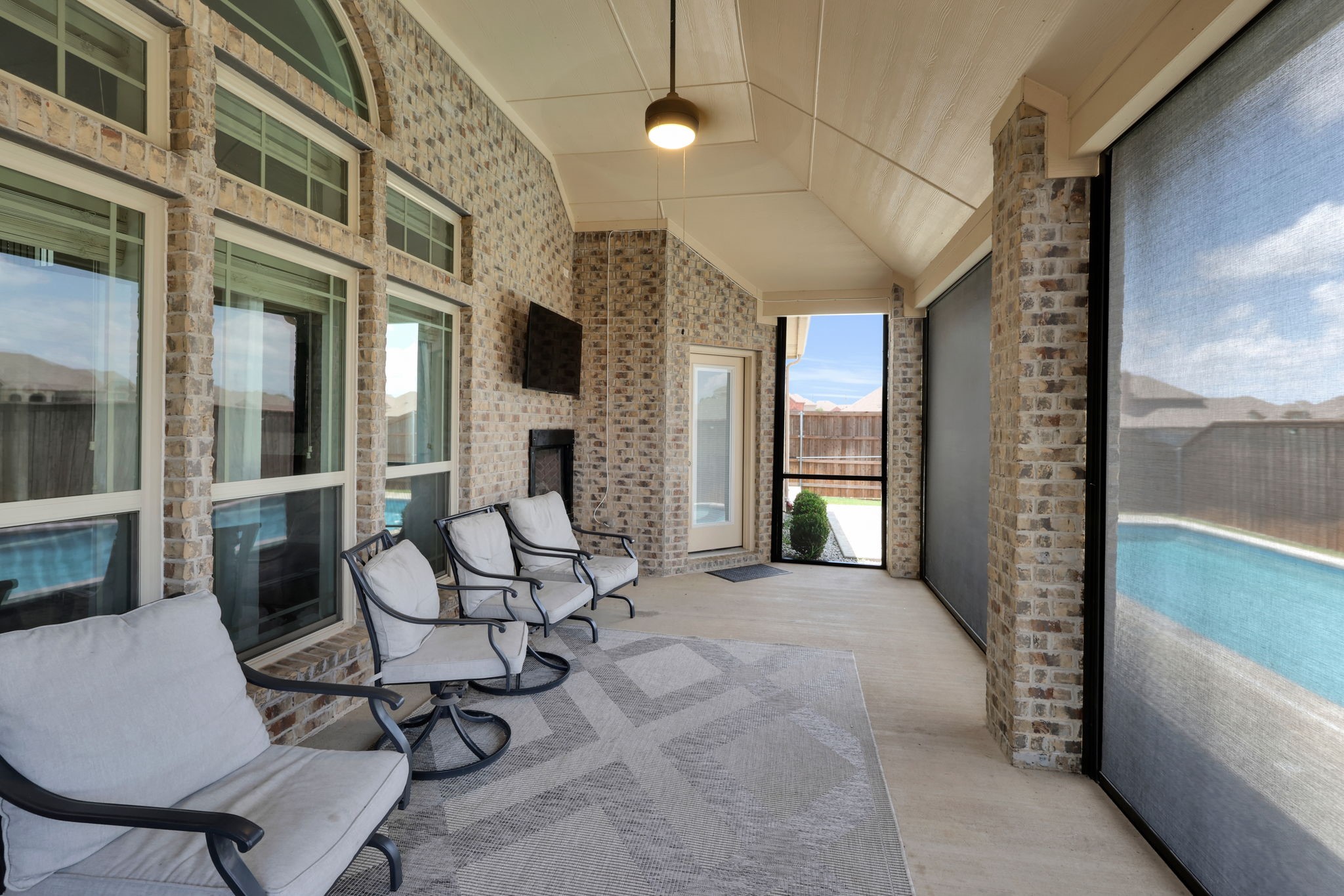 1607 Montelena Avenue