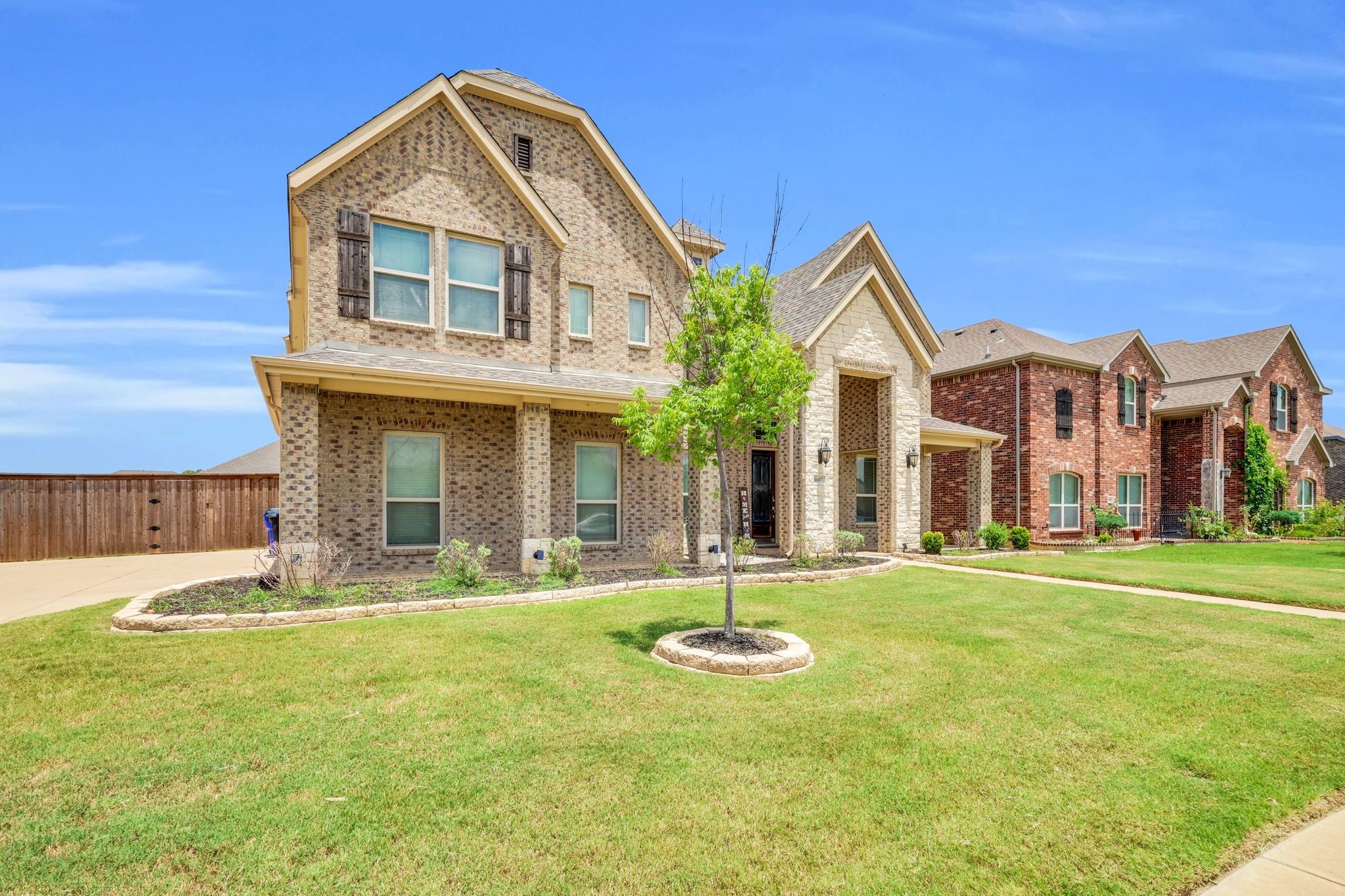 1607 Montelena Avenue