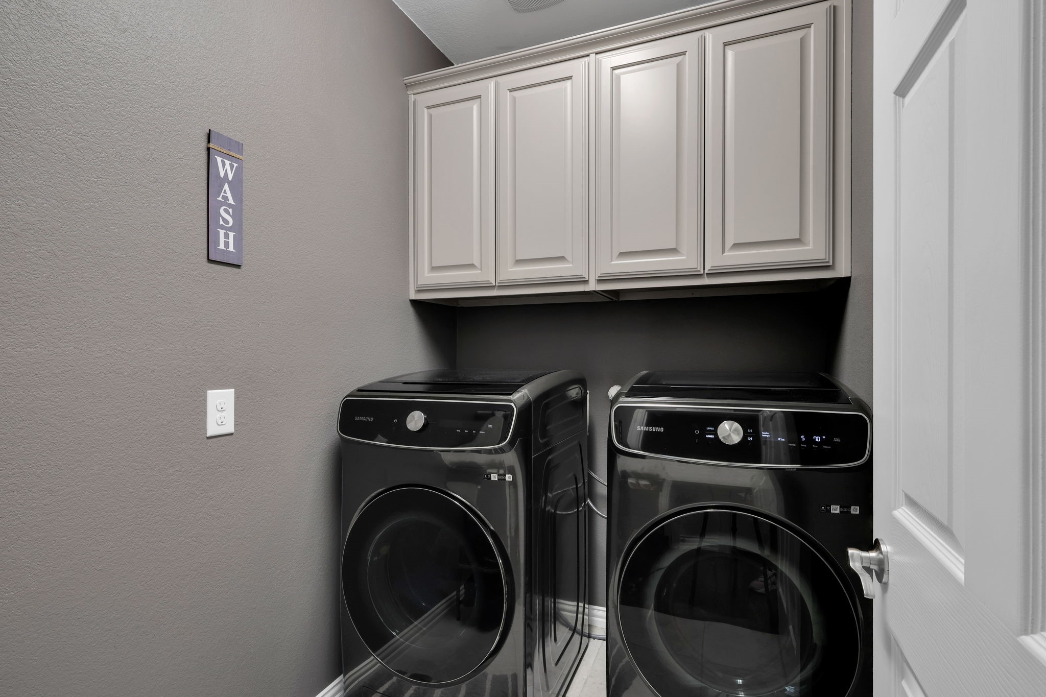 1607 Montelena Avenue