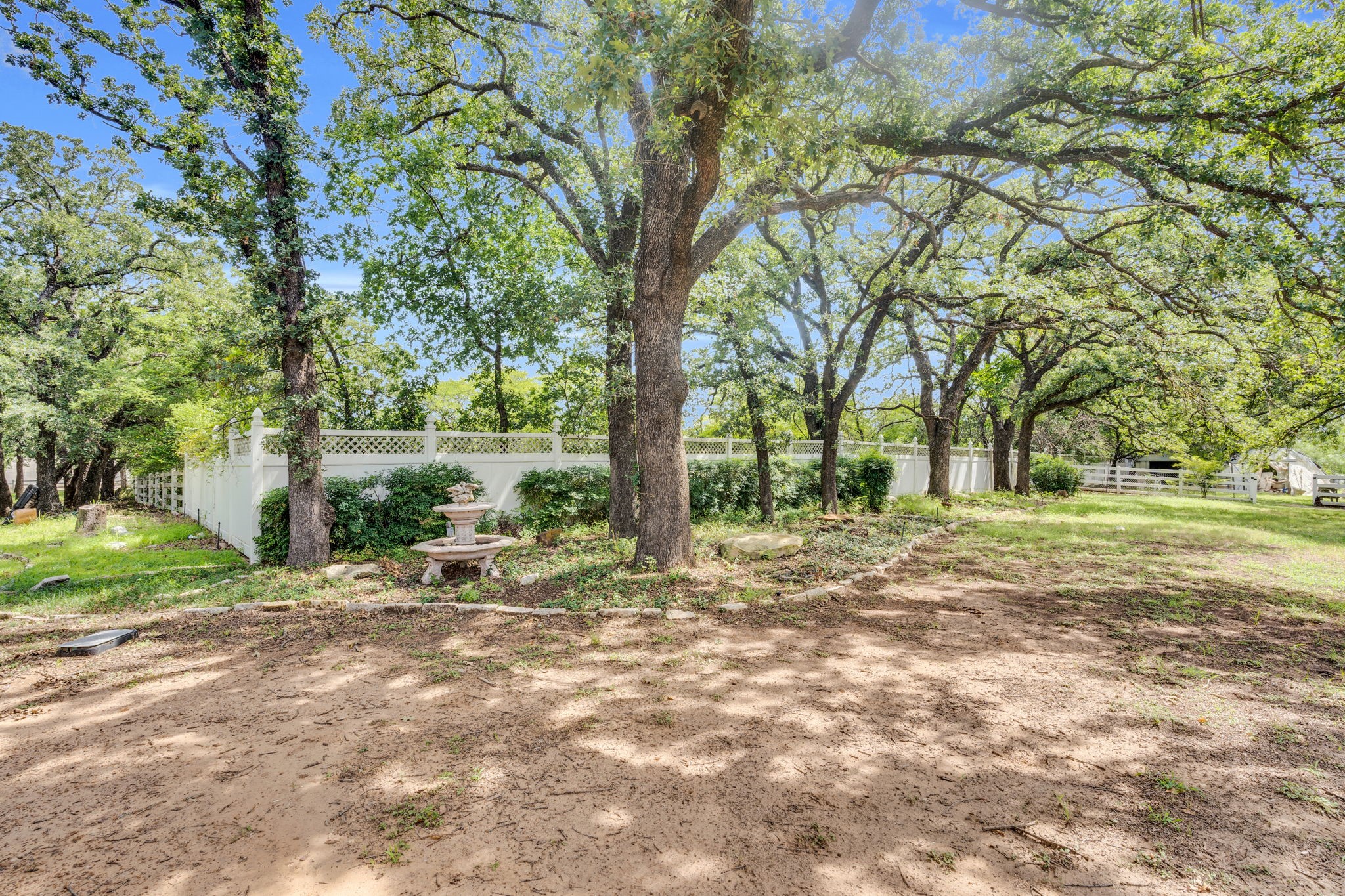 7260 Hudson Cemetery Road