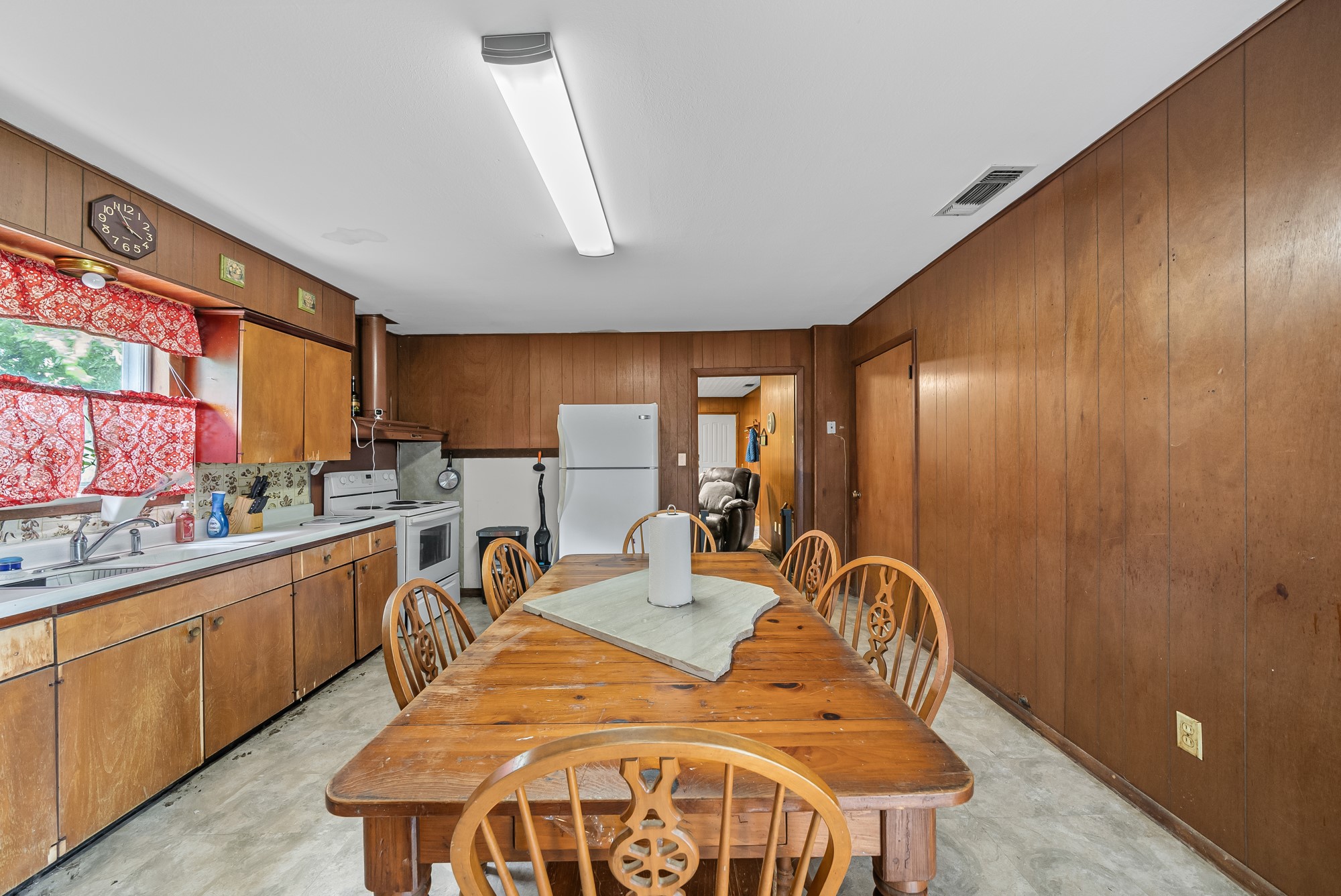 104 S College Street