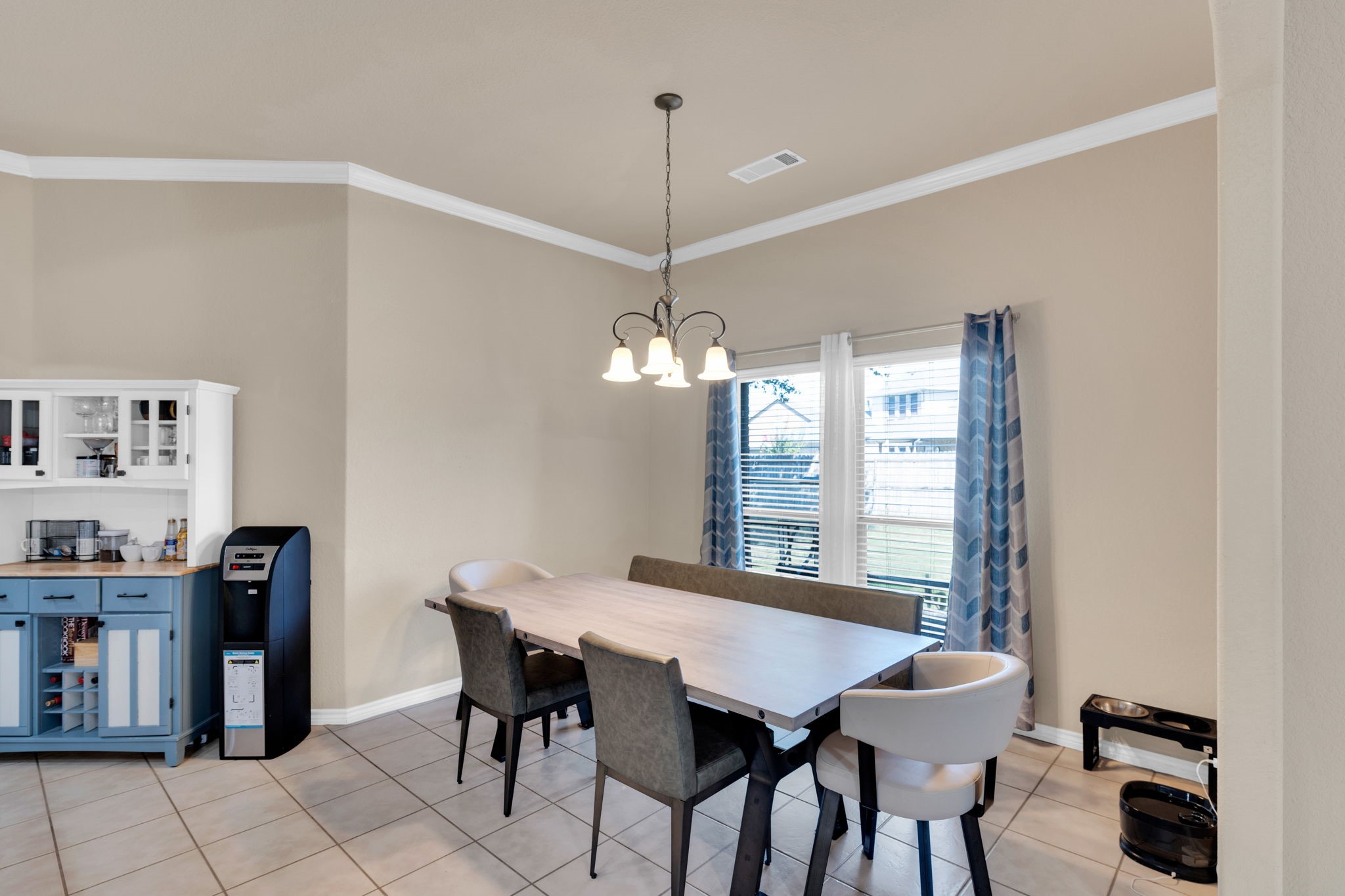 1151 Clairemont Lane