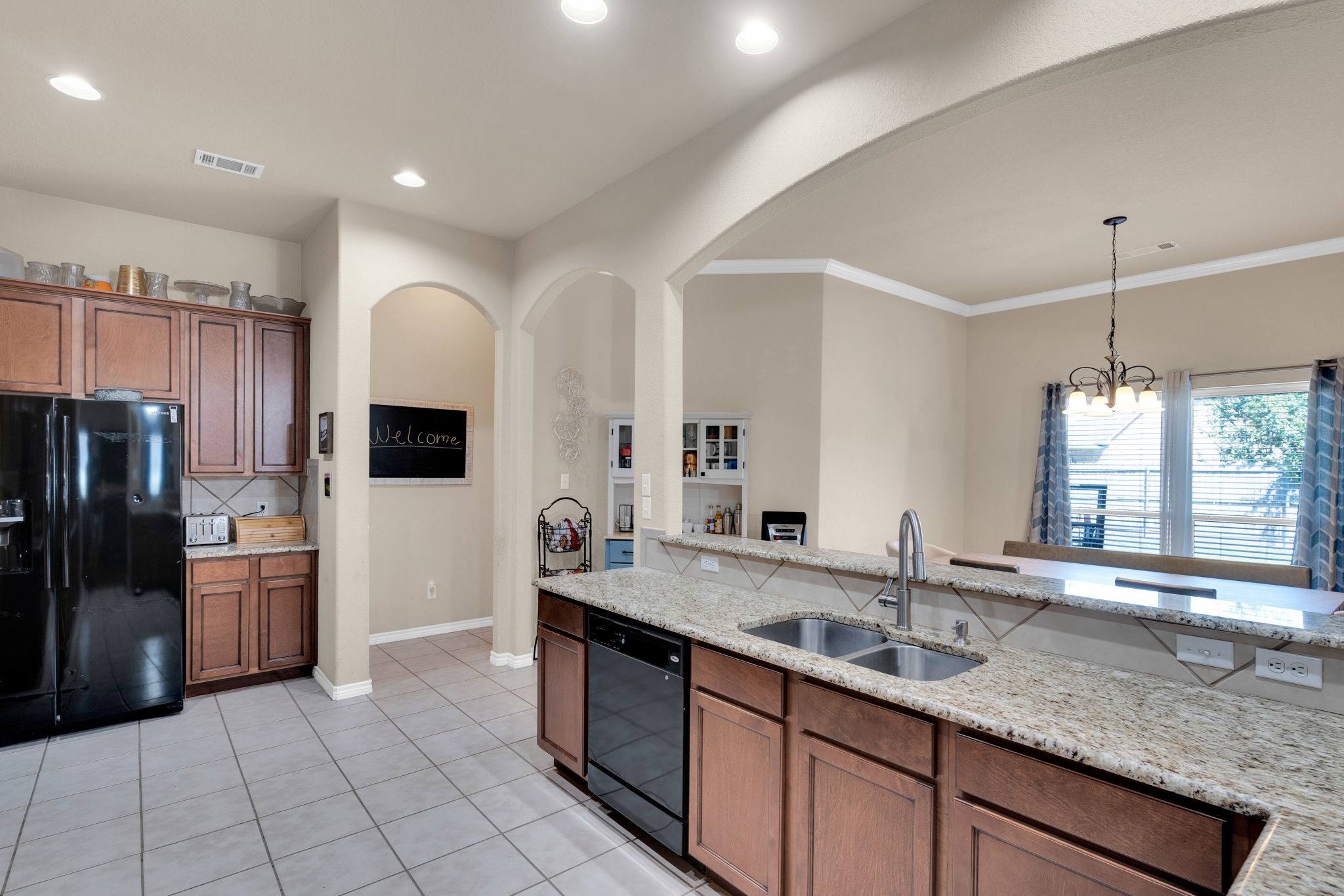 1151 Clairemont Lane