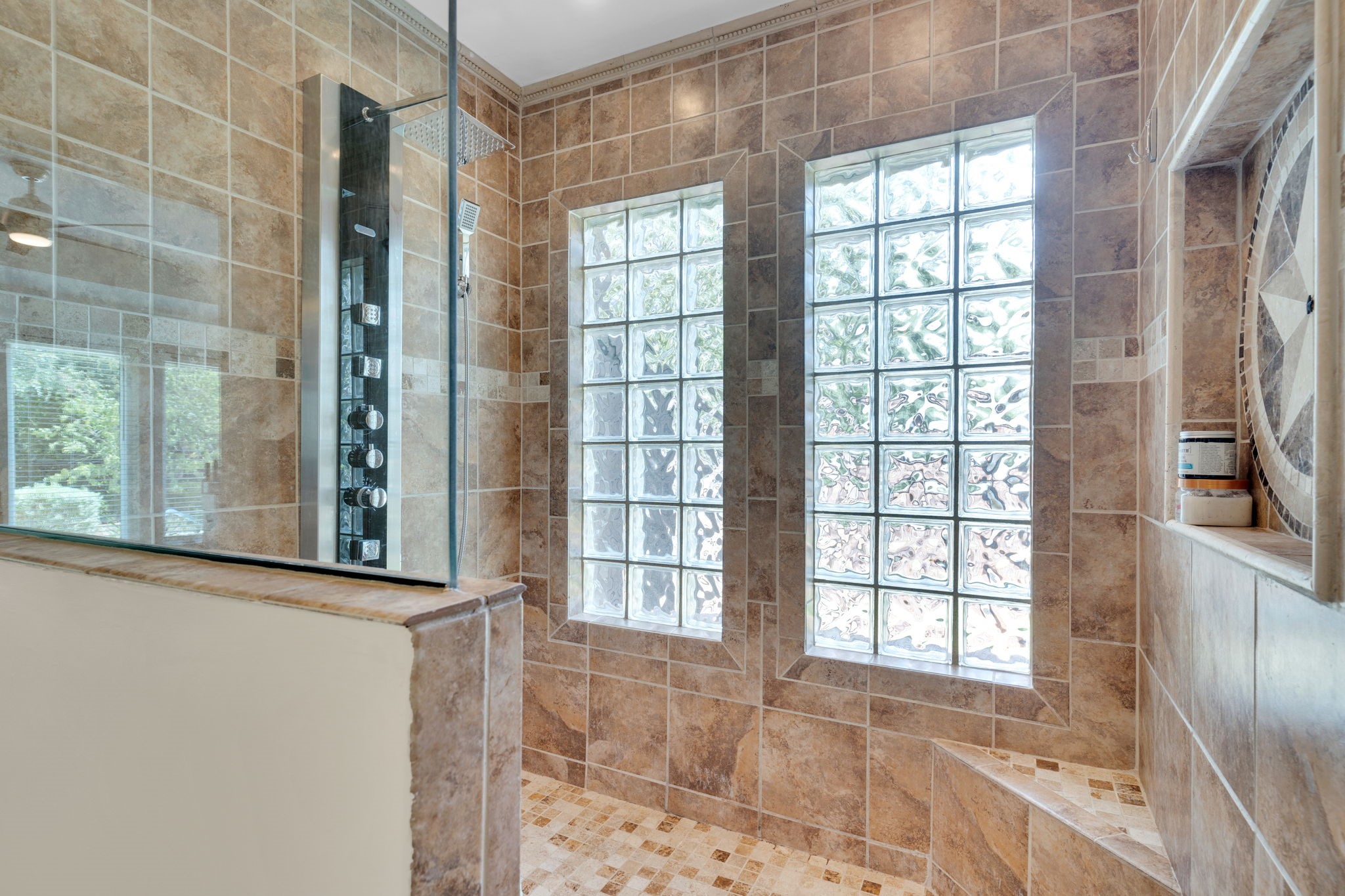 1511 Shady Tree Place