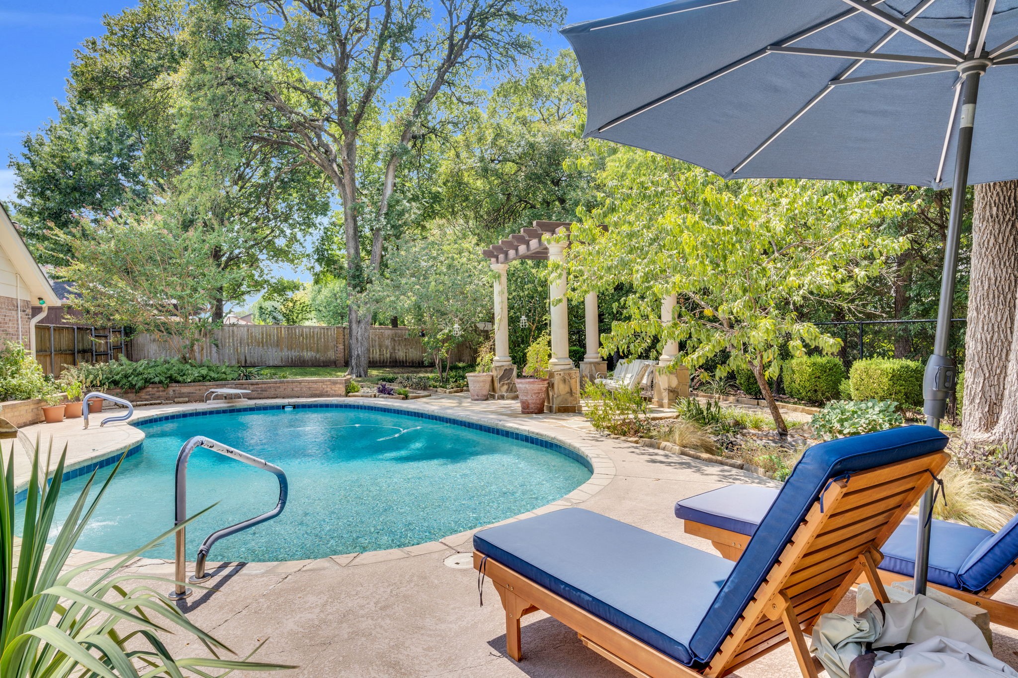 1511 Shady Tree Place