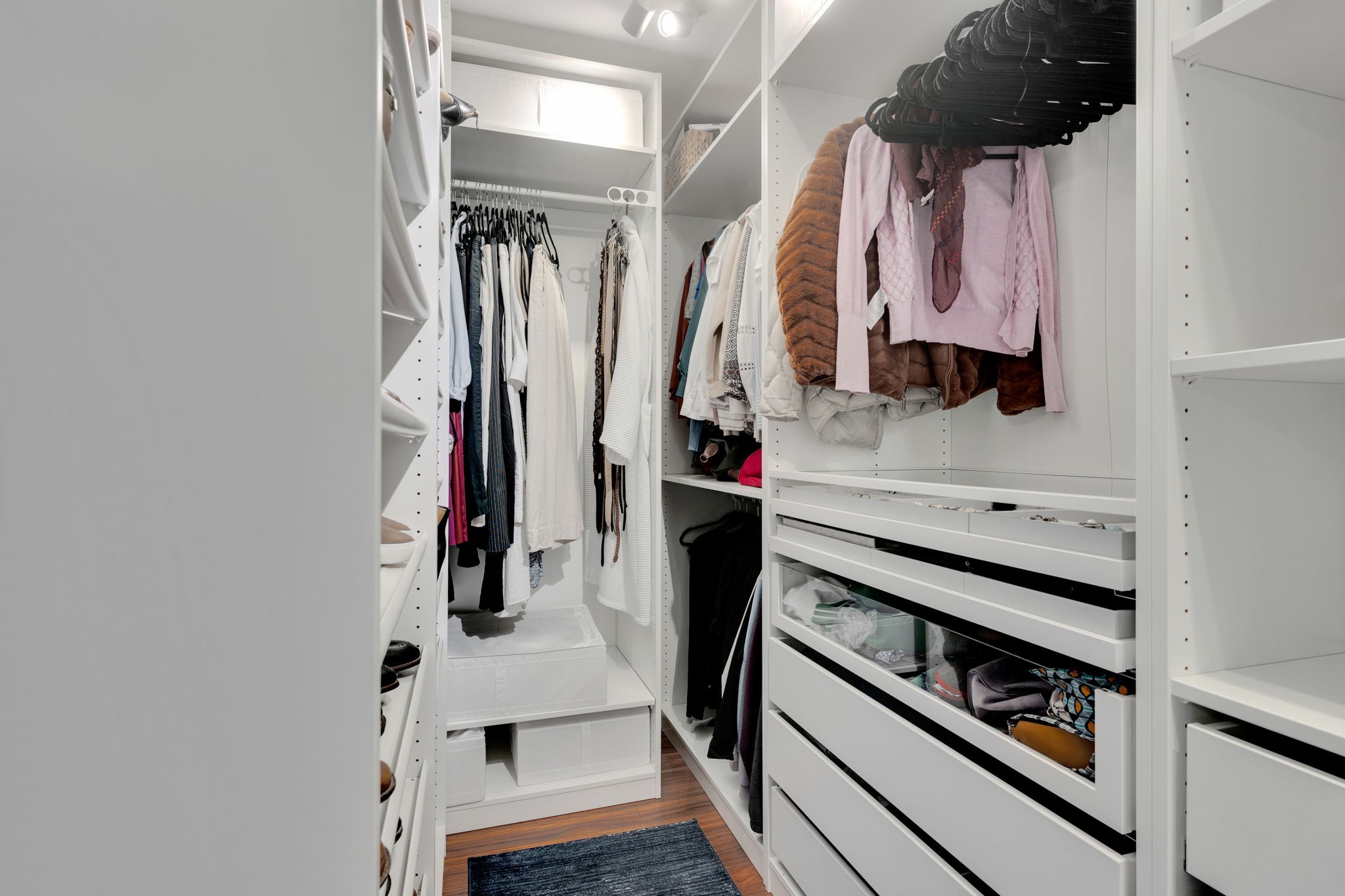 1511 Shady Tree Place